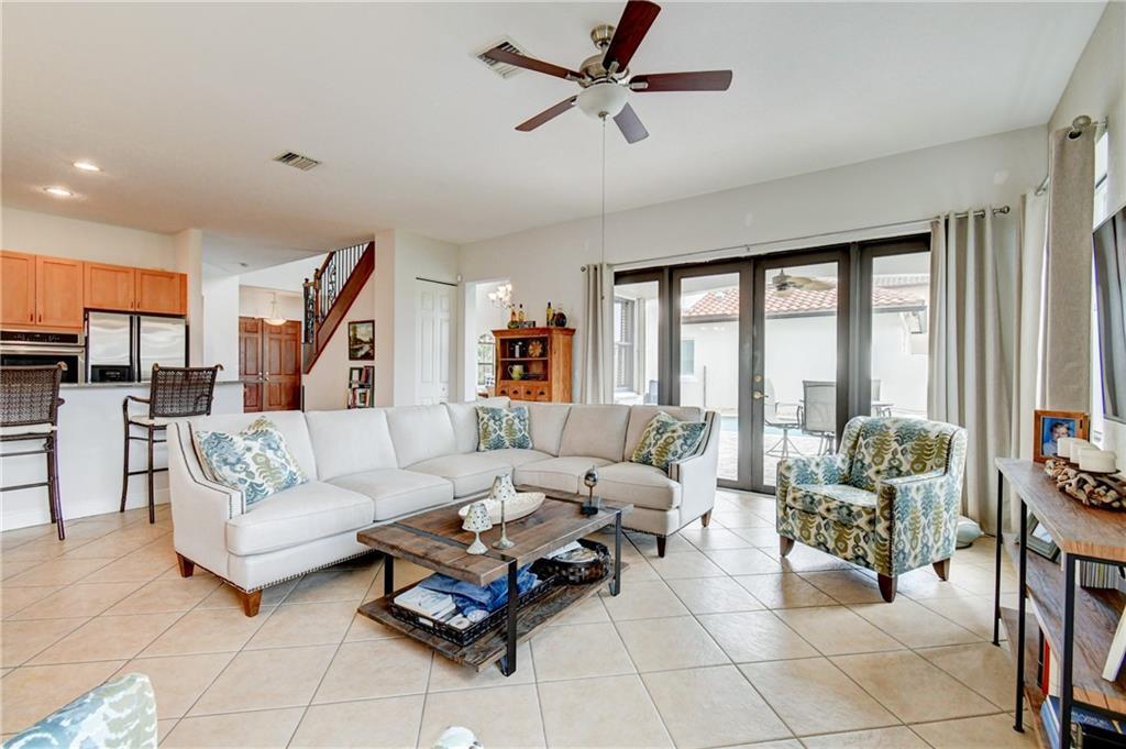 JONATHANS CREEK - Residential Lease