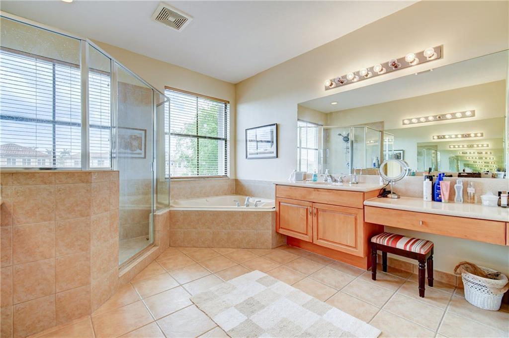 JONATHANS CREEK - Residential Lease