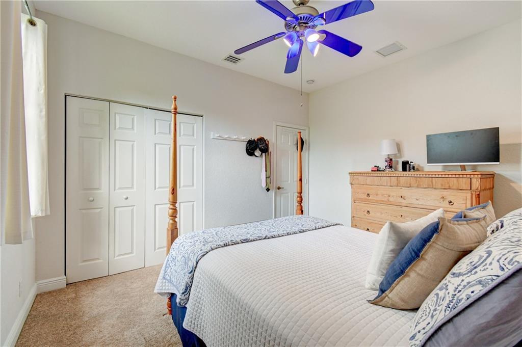 JONATHANS CREEK - Residential Lease