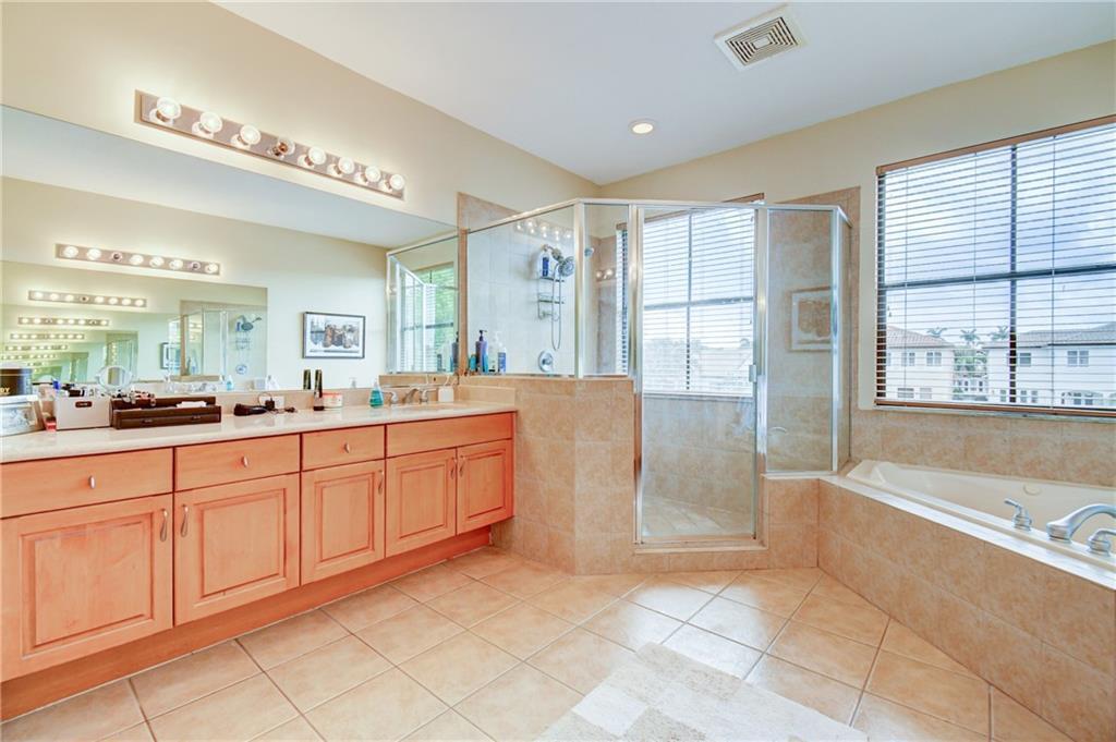JONATHANS CREEK - Residential Lease