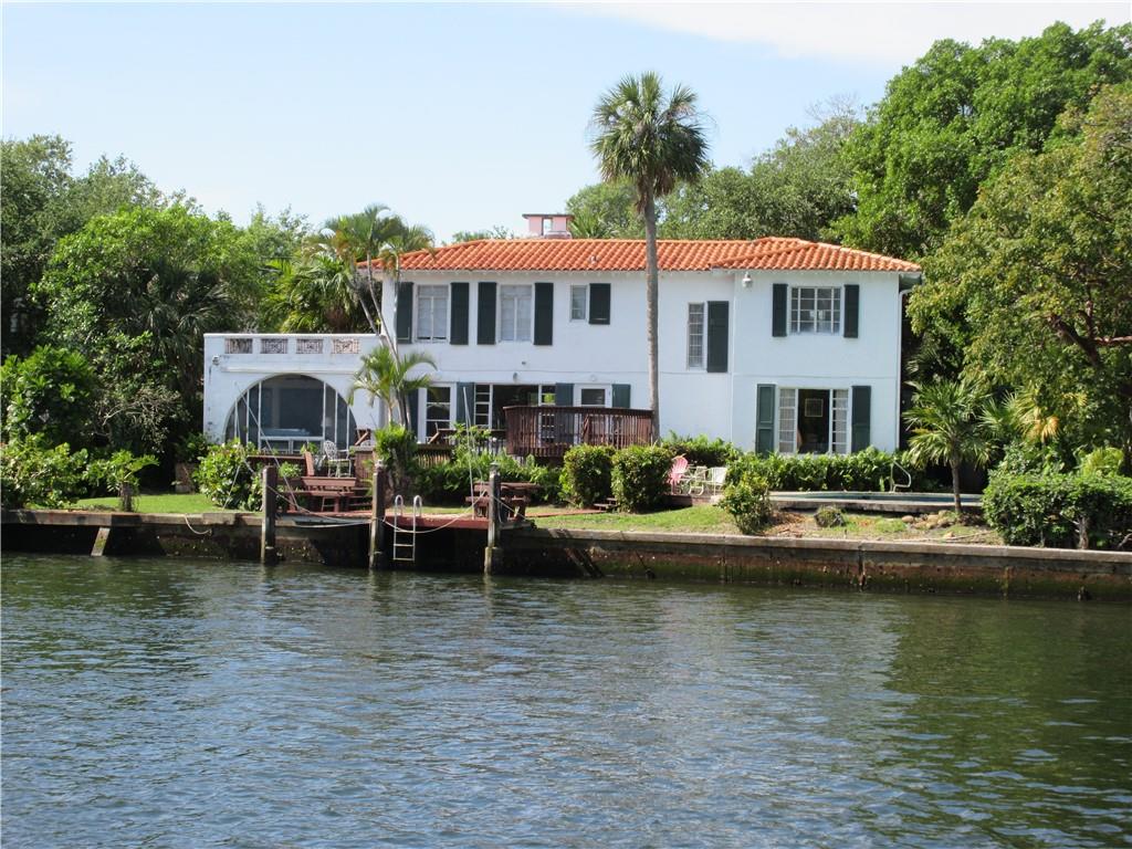 This is what you call a Charmer! Built in 1931 has lived a full life will need extensive renovations or tear down and build your new home. As the houses sits, it is a 5 bedroom 5 full baths and 1 1/2 bath that sits on the 113 feet of waterfront on the New River. There are a parade of boats going up and down the river all day everyday. The views are so relaxing you may never get anything done but you sure will feel good!