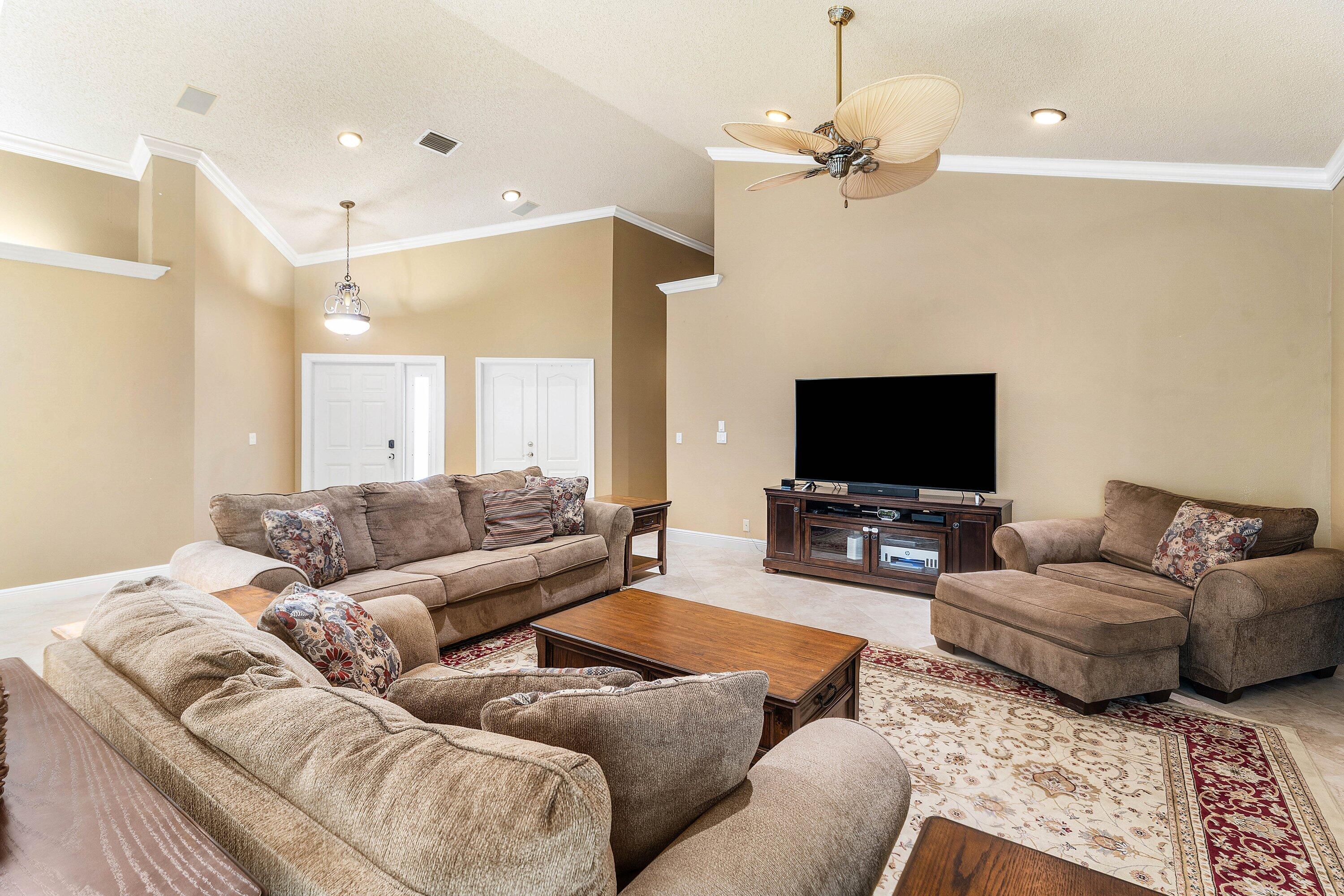 BREAKERS WEST 13 - Residential