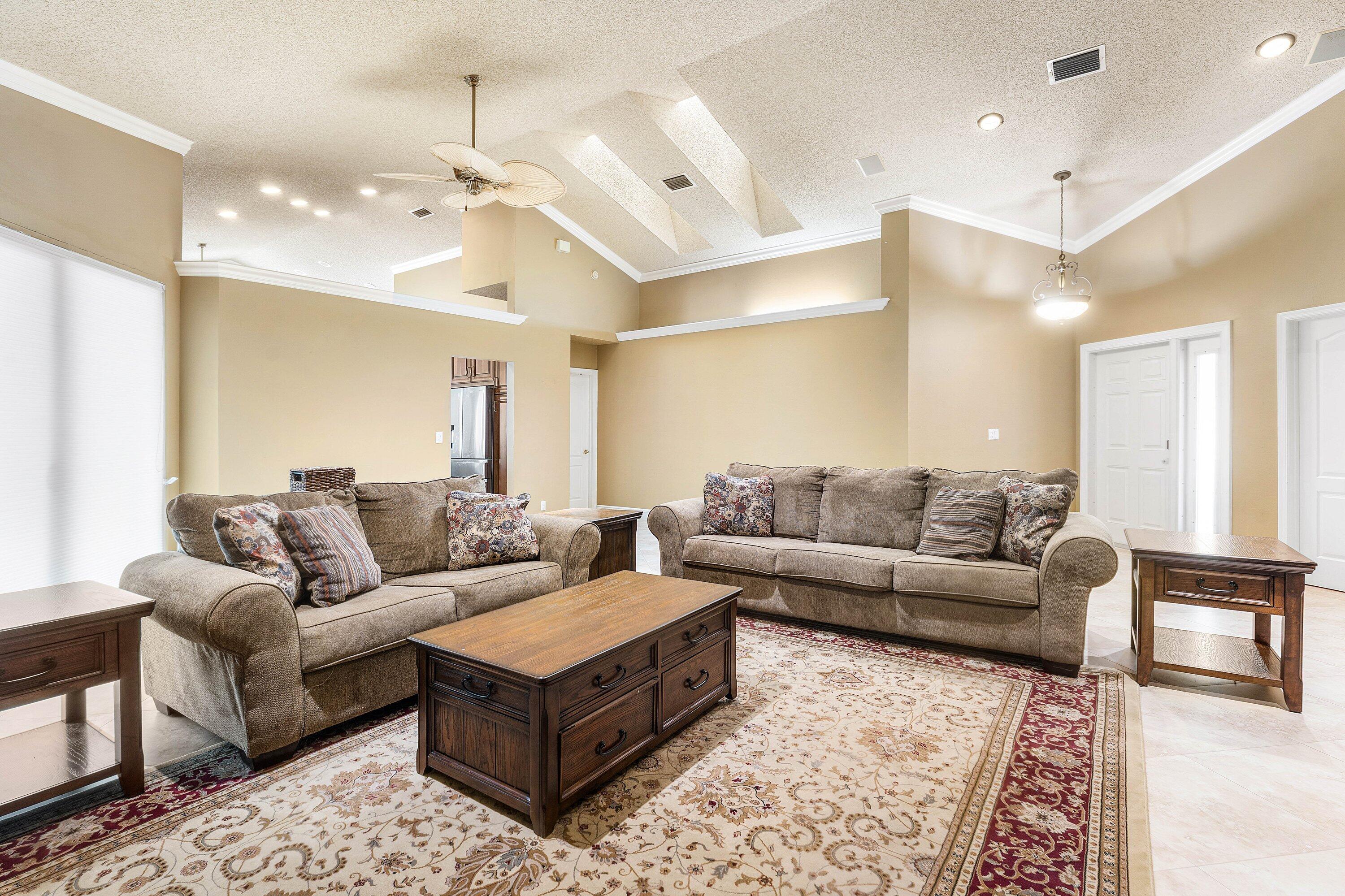 BREAKERS WEST 13 - Residential