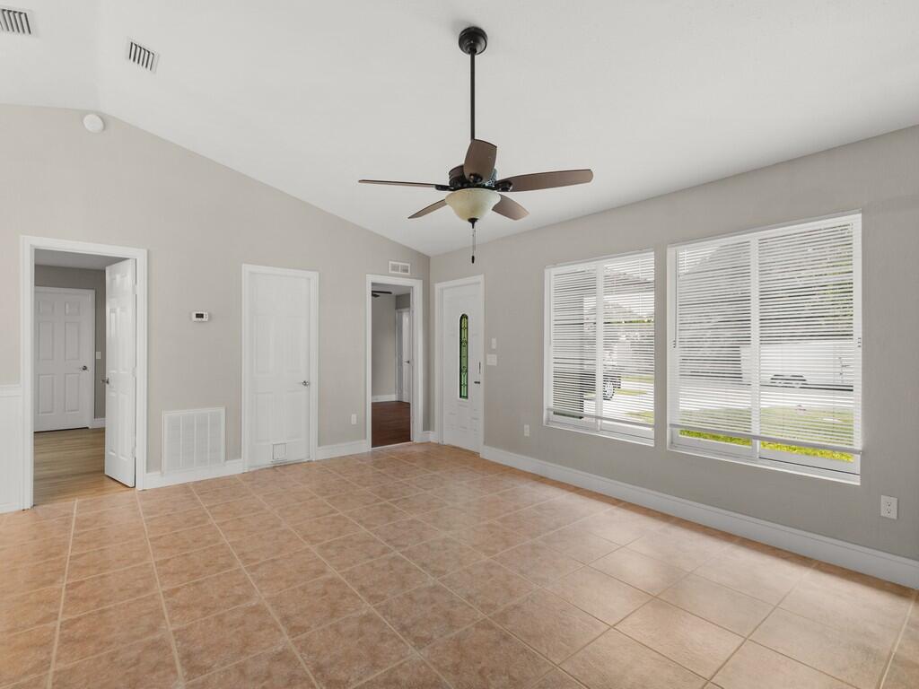 LAKEWOOD PARK UNIT 11 - Residential
