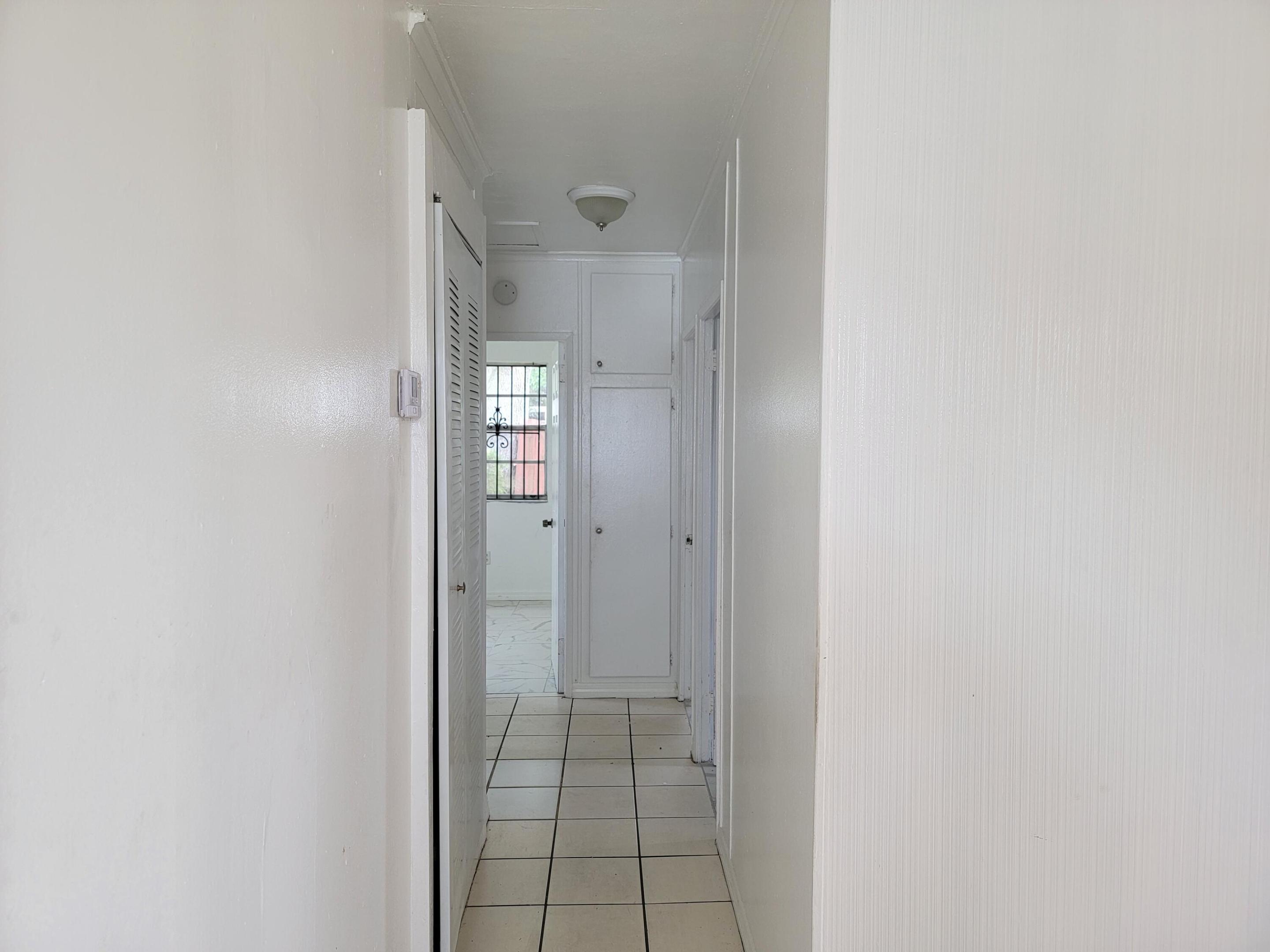 PINE TREE PARK 1ST ADDN - Residential Lease