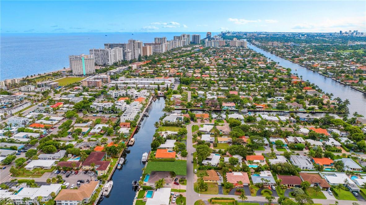 SkY Villas Waterfront - Residential
