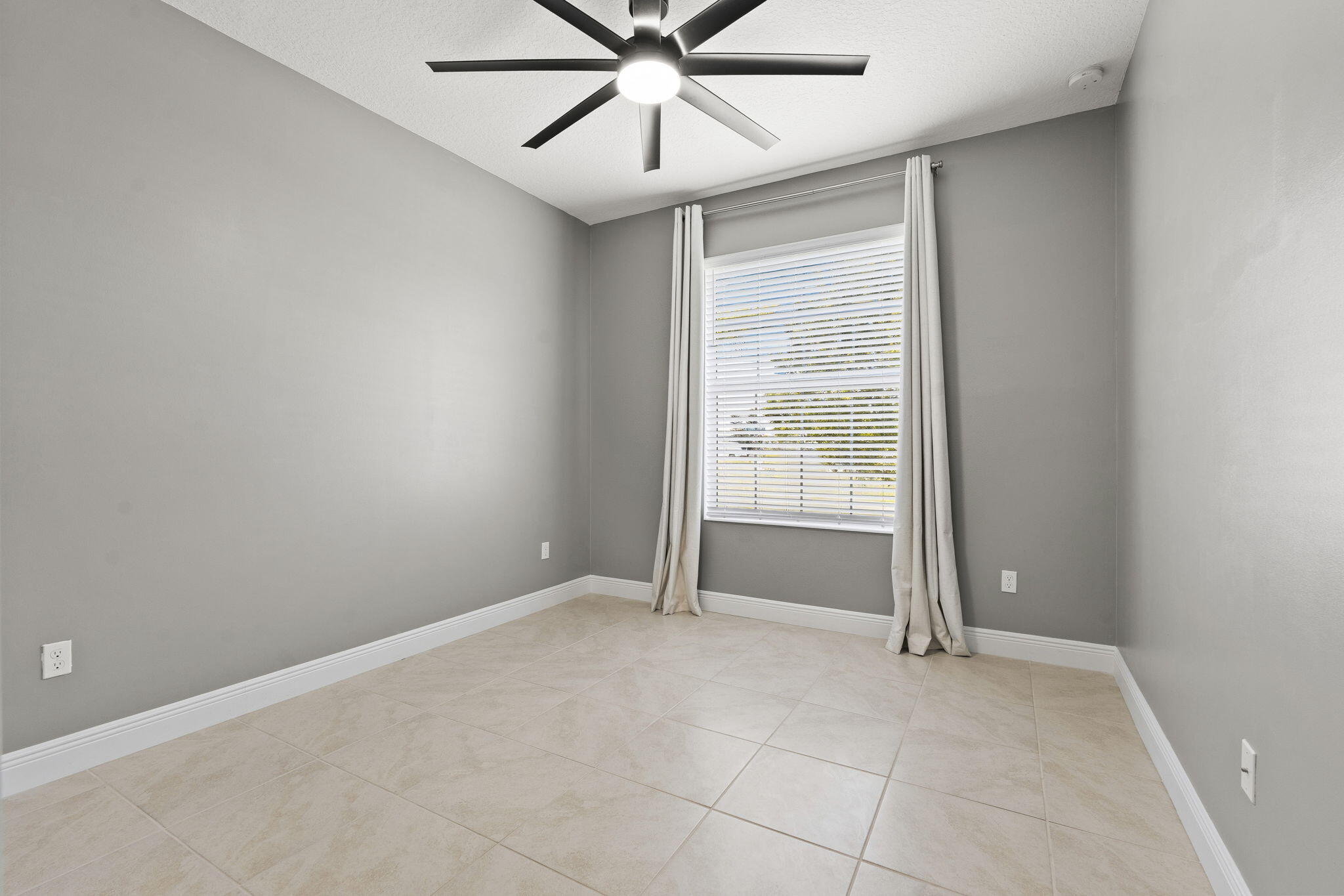 PORT ST LUCIE SECTION 33 - Residential