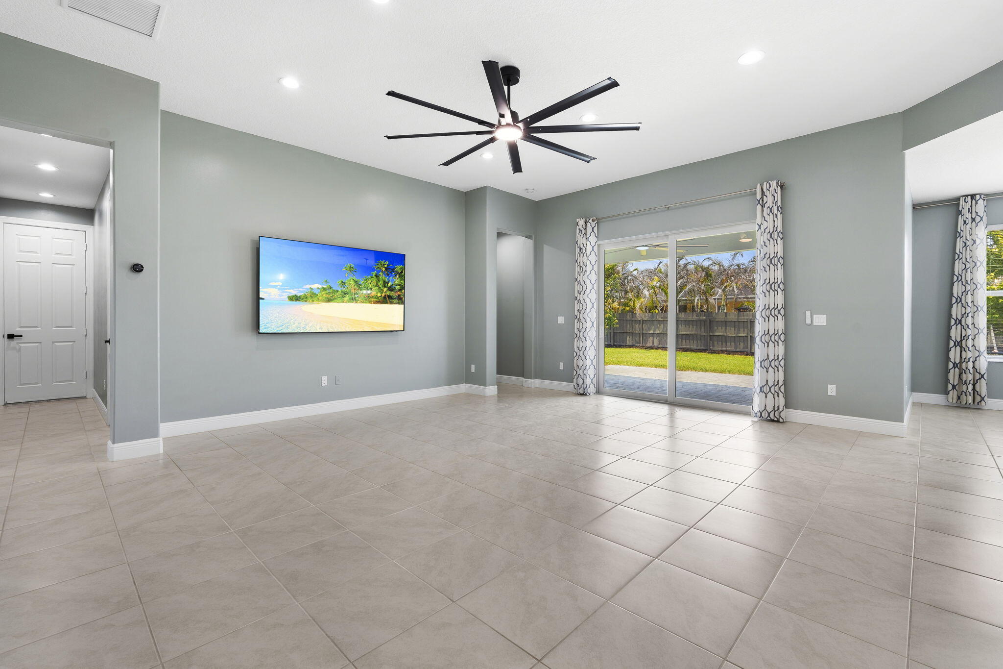 PORT ST LUCIE SECTION 33 - Residential