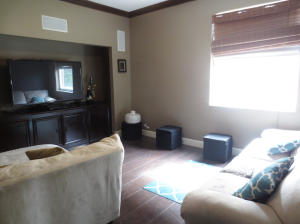 THOROUGHBRED LAKE EST 1 - Residential