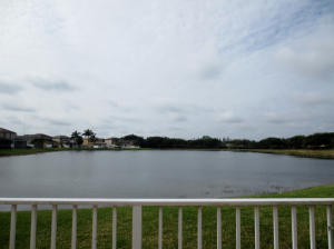 THOROUGHBRED LAKE EST 1 - Residential