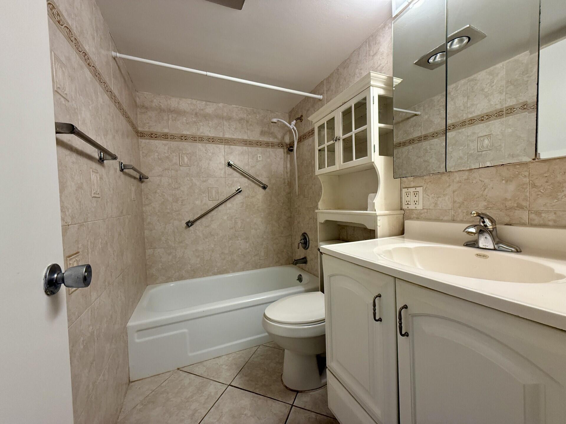NORTHAMPTON CONDOS - Residential Lease