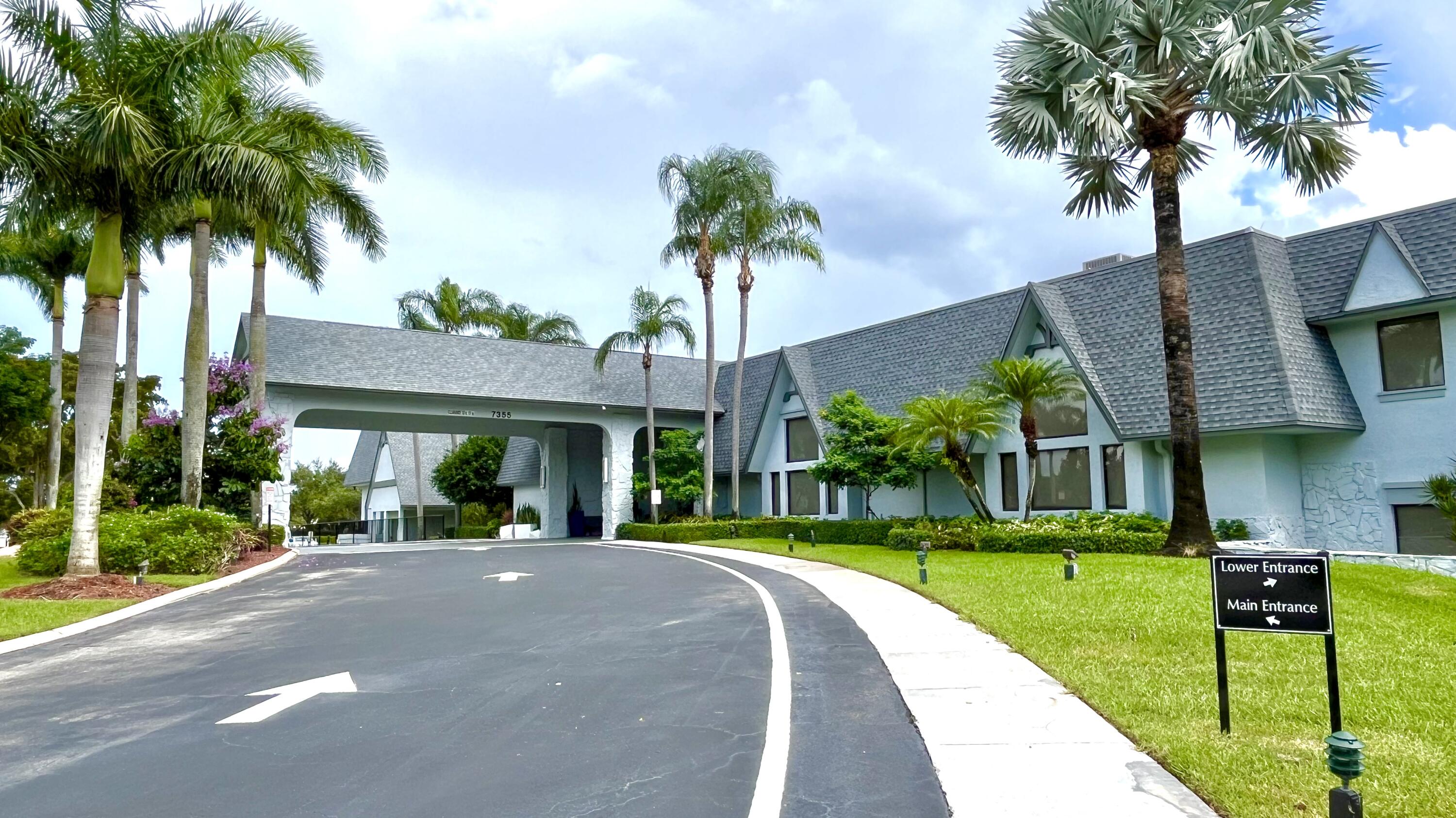 HUNTINGTON LAKES SEC FOUR CONDOS - Residential