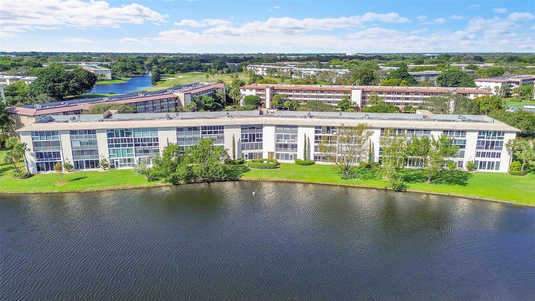 WYNMOOR-VILLAGE - Residential