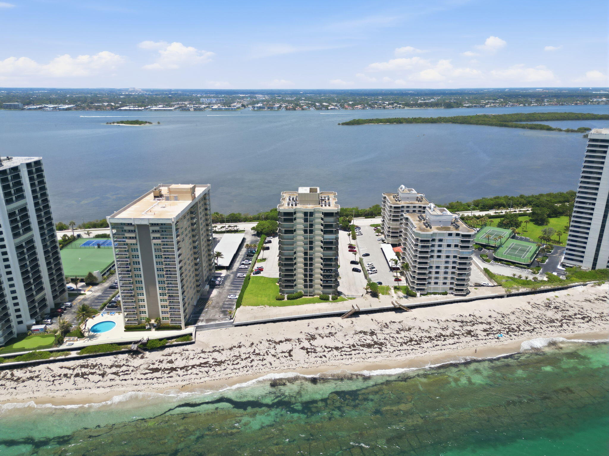 SEAGRAPE CONDO - Residential
