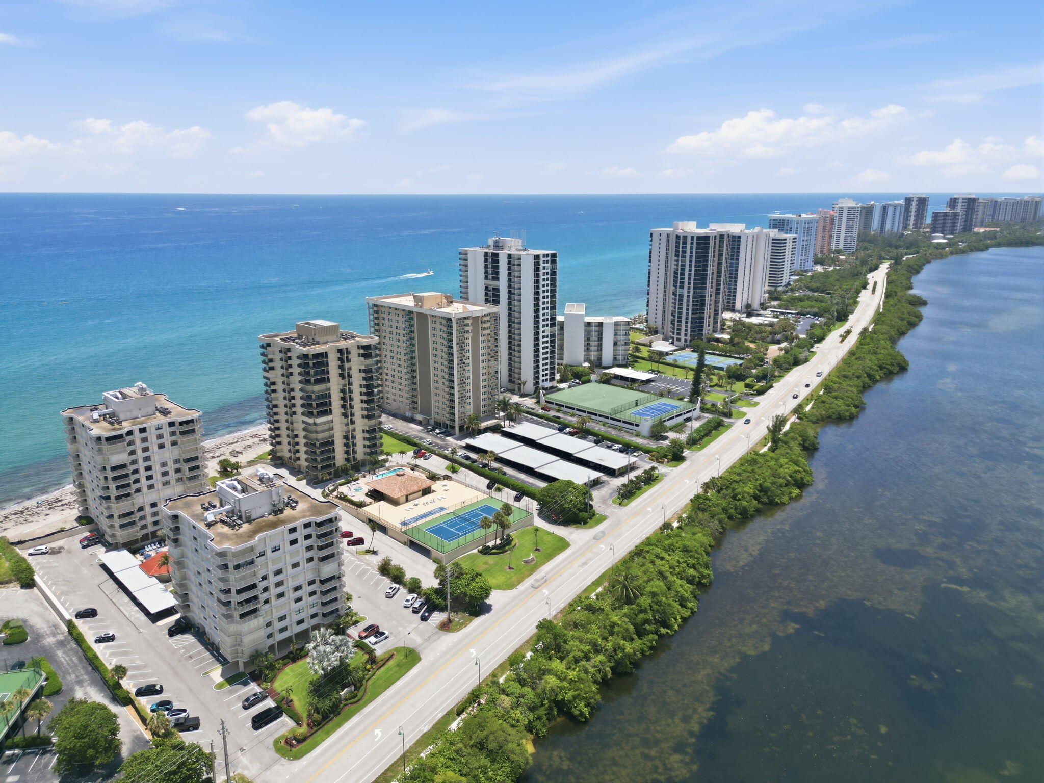 SEAGRAPE CONDO - Residential