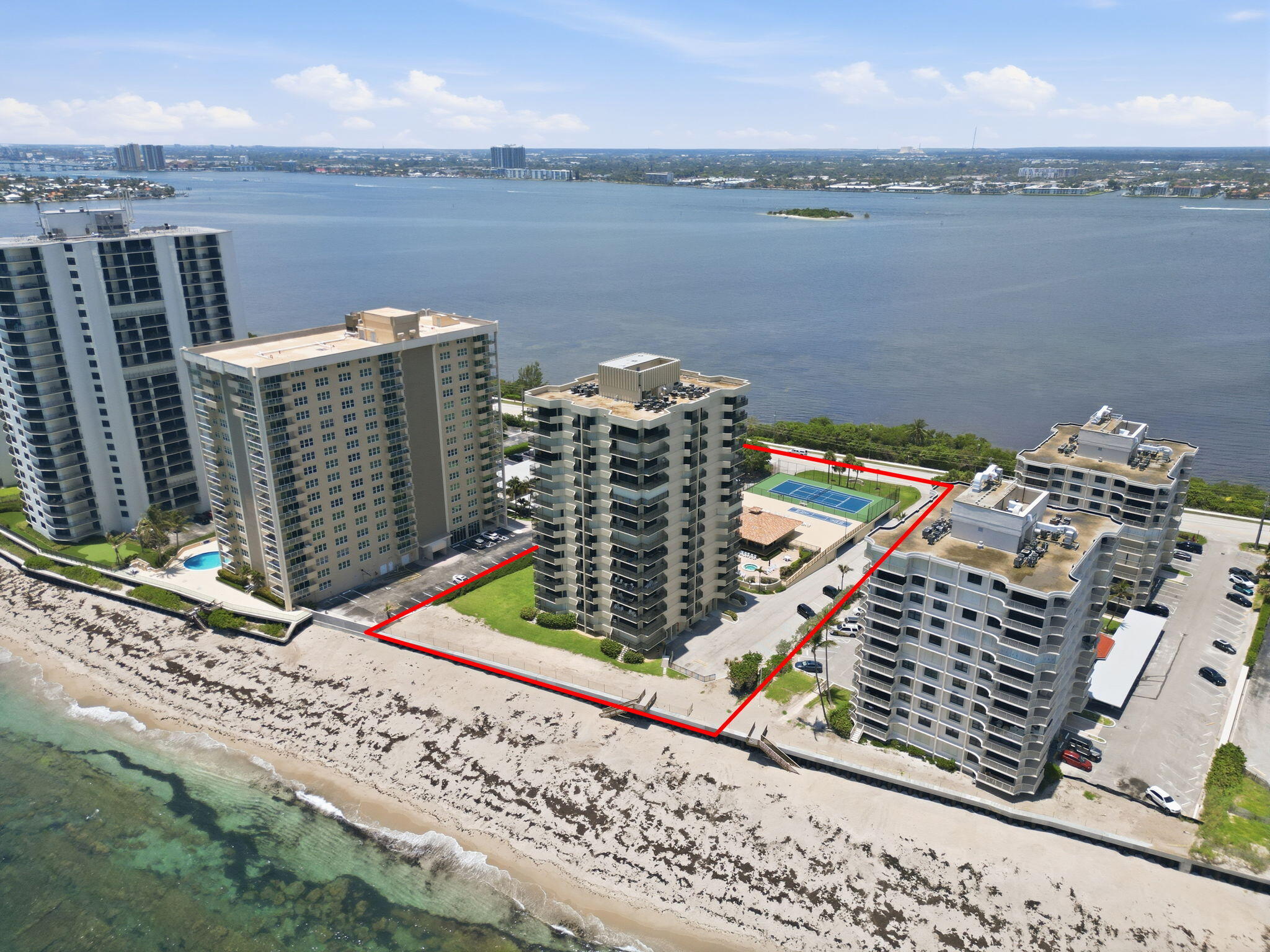 SEAGRAPE CONDO - Residential