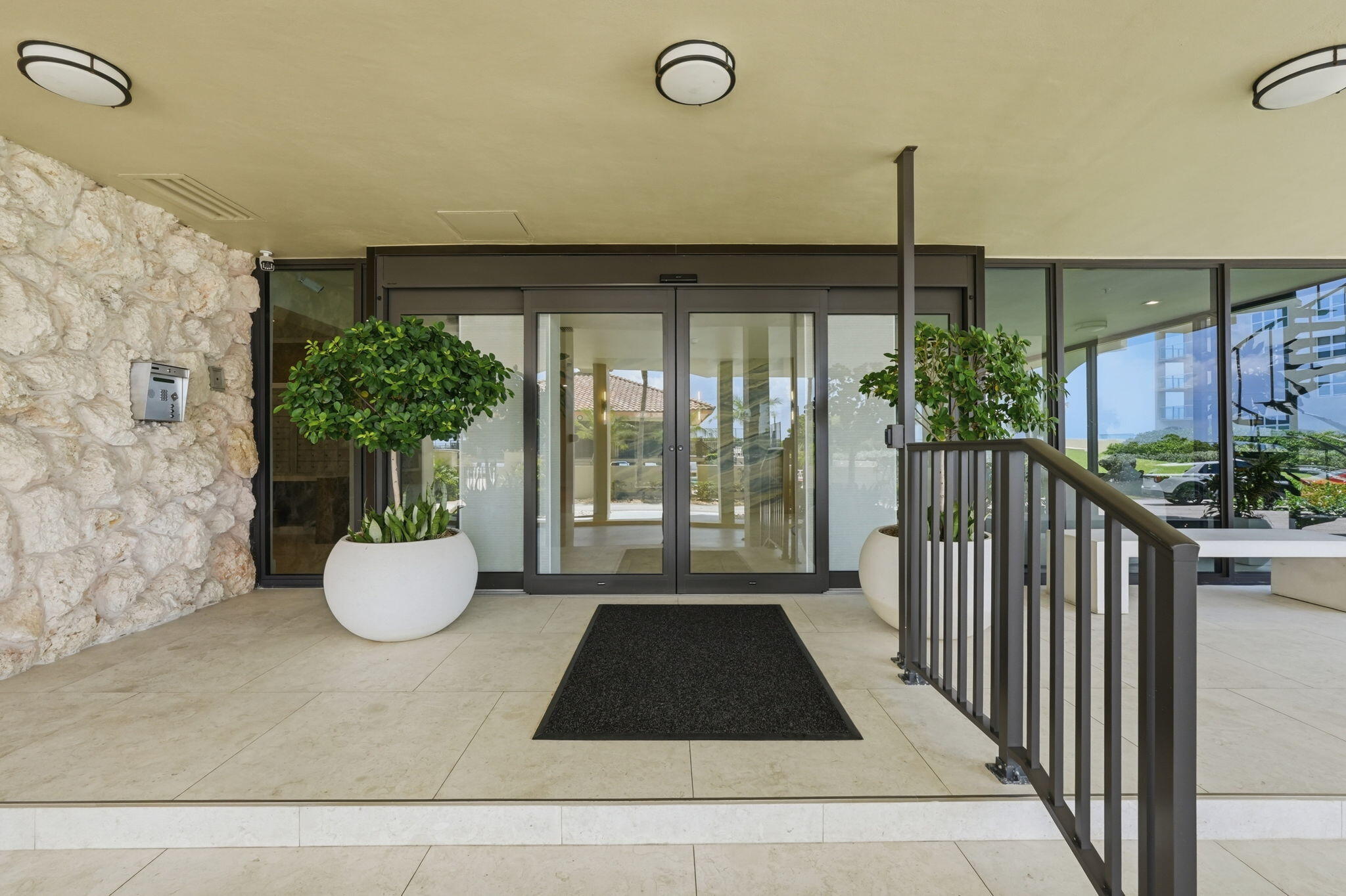 SEAGRAPE CONDO - Residential