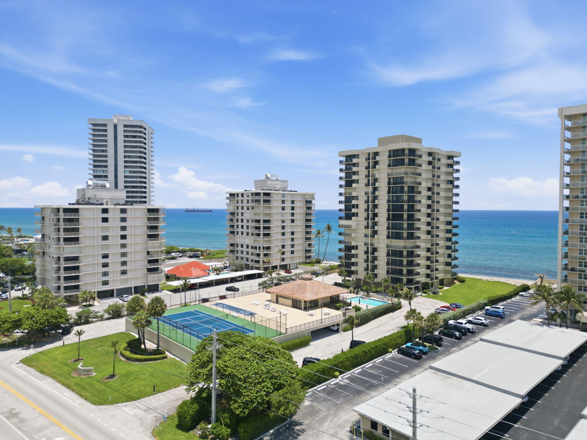 SEAGRAPE CONDO - Residential
