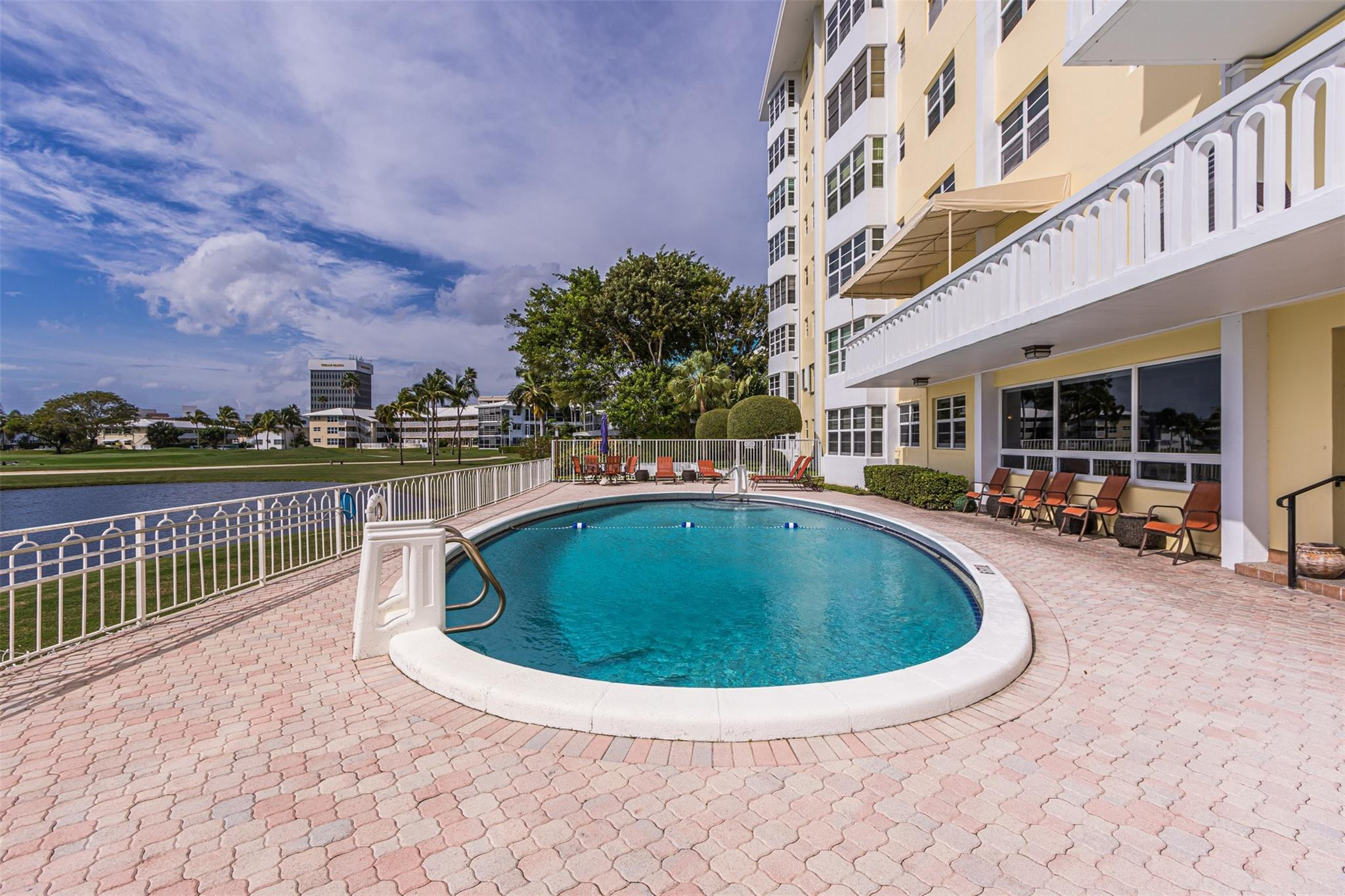 COUNTRY CLUB TOWERS CONDO - Residential Lease