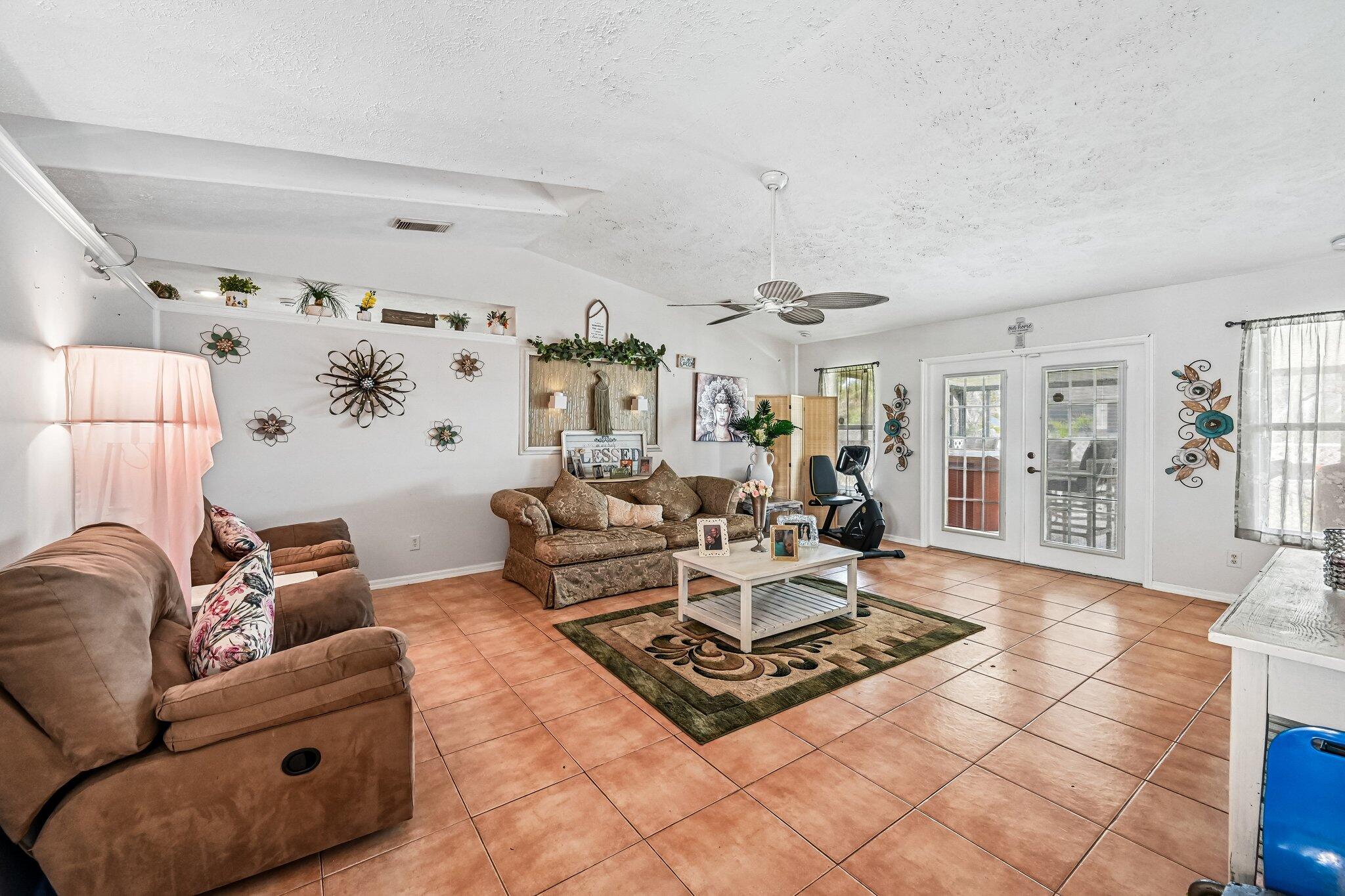PORT ST LUCIE SECTION 18 - Residential