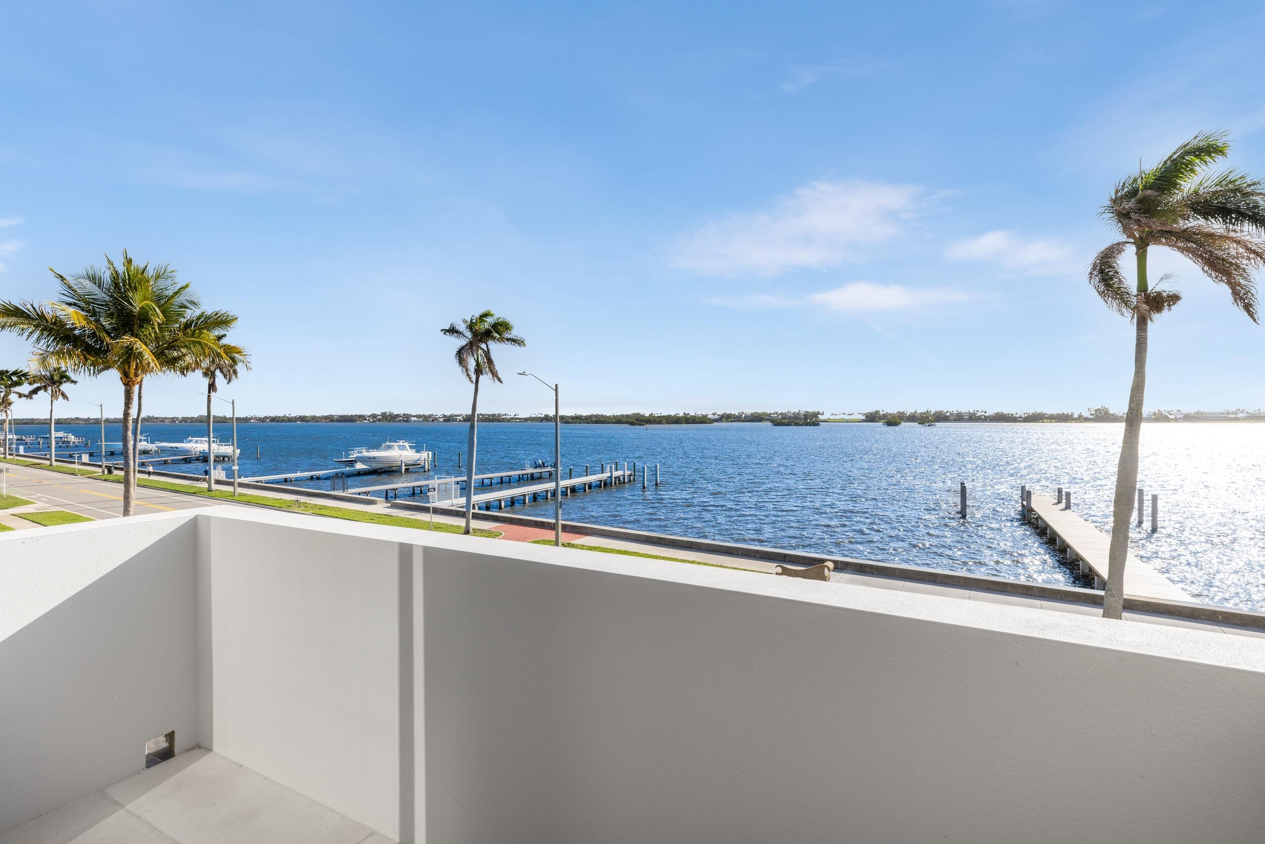 EDGEWATER REPL 1 - Residential