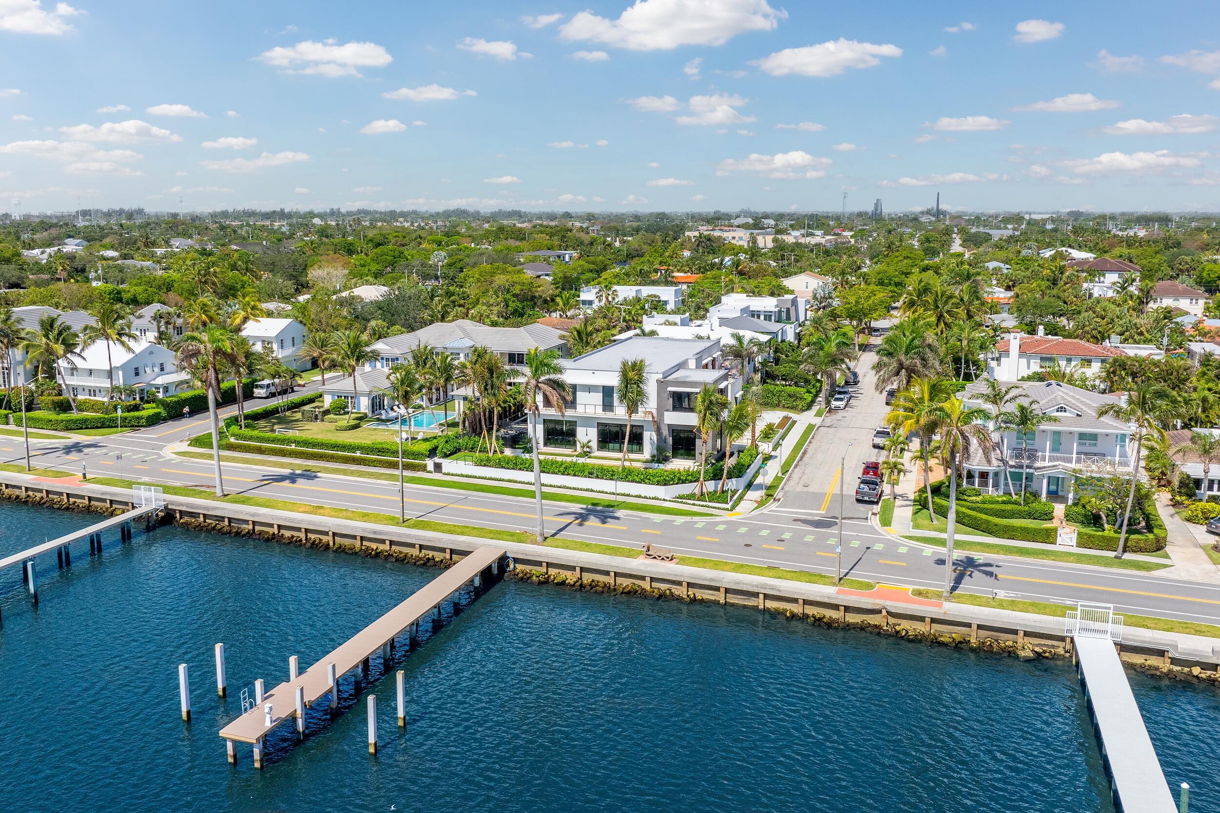 EDGEWATER REPL 1 - Residential