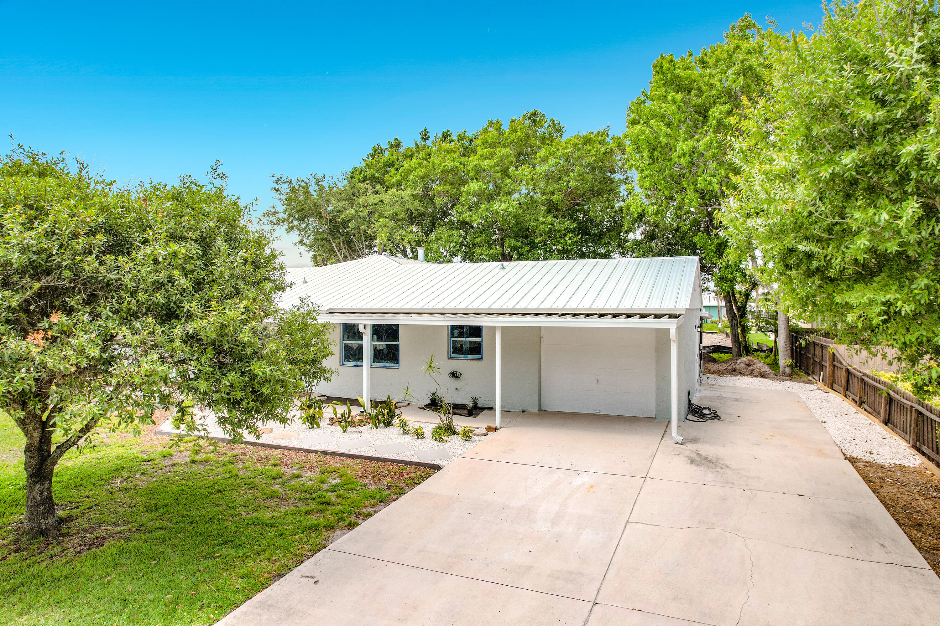 INDIAN RIVER ESTATES UNIT 9 - Residential