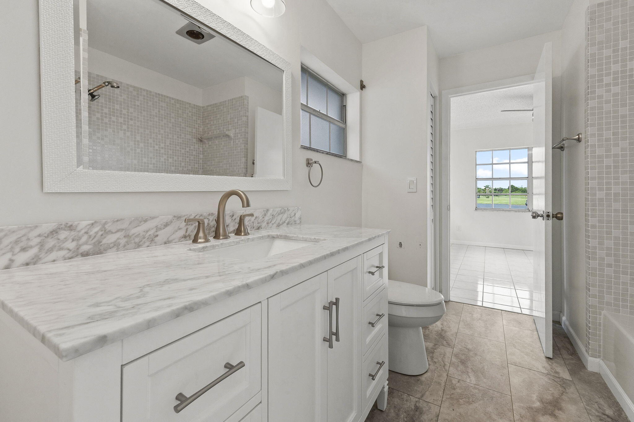 THE GROVE CONDOMINIUM SECTION 1 - Residential