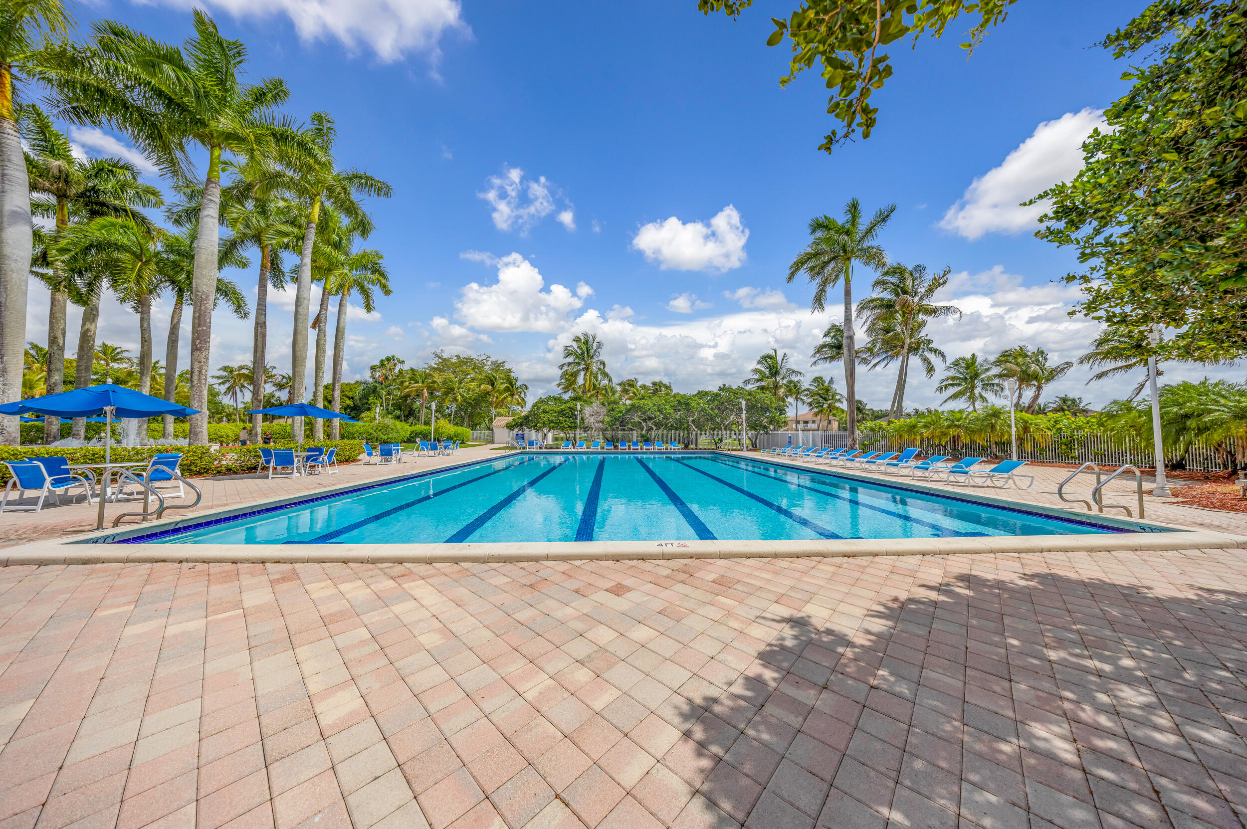 PEMBROKE ISLES 1 - Residential