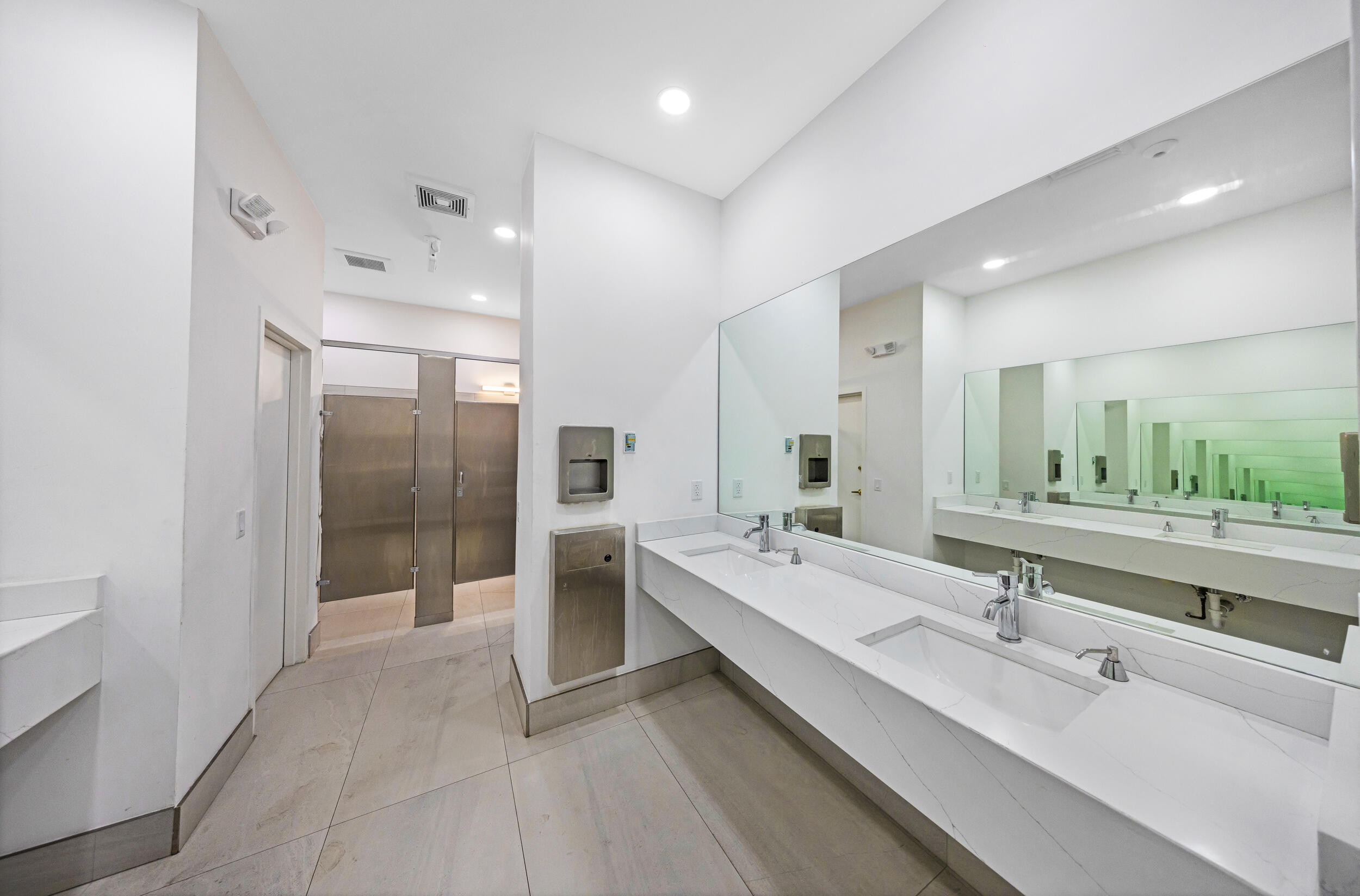 PEMBROKE ISLES 1 - Residential