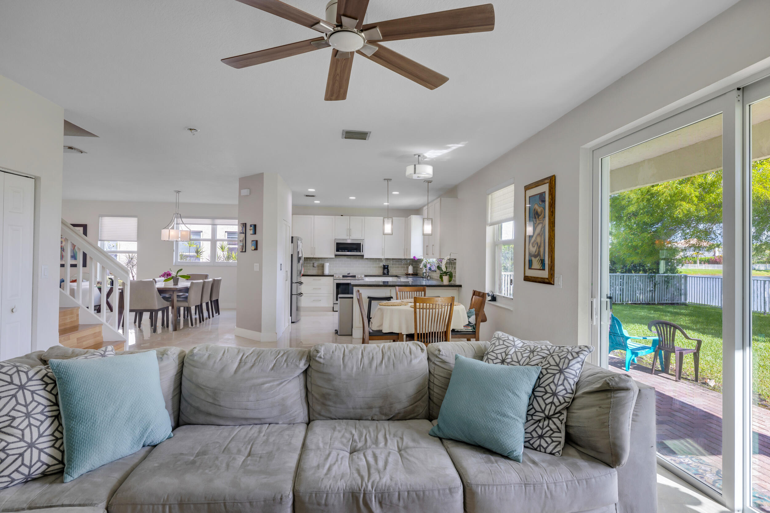 PEMBROKE ISLES 1 - Residential