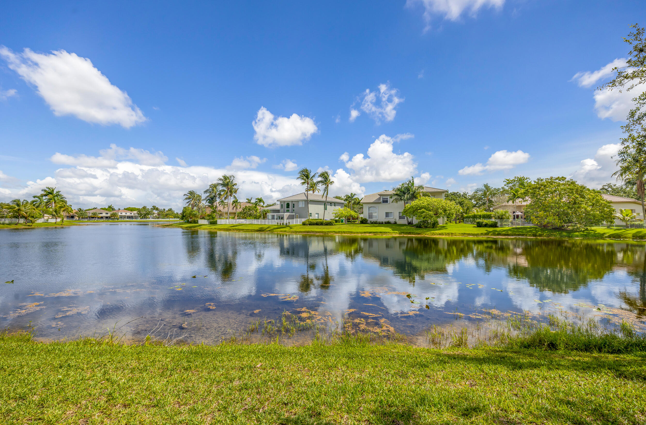 PEMBROKE ISLES 1 - Residential