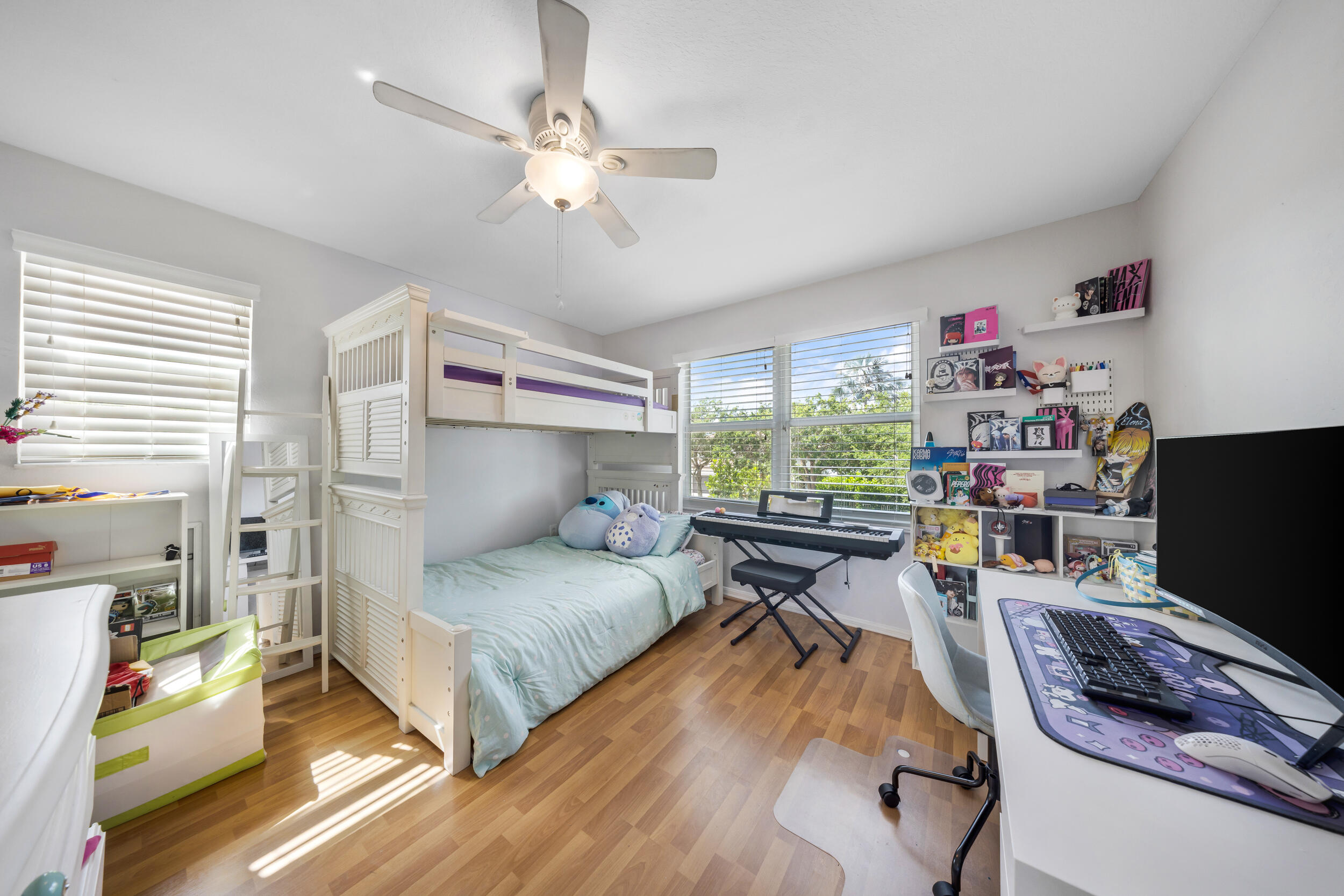 PEMBROKE ISLES 1 - Residential