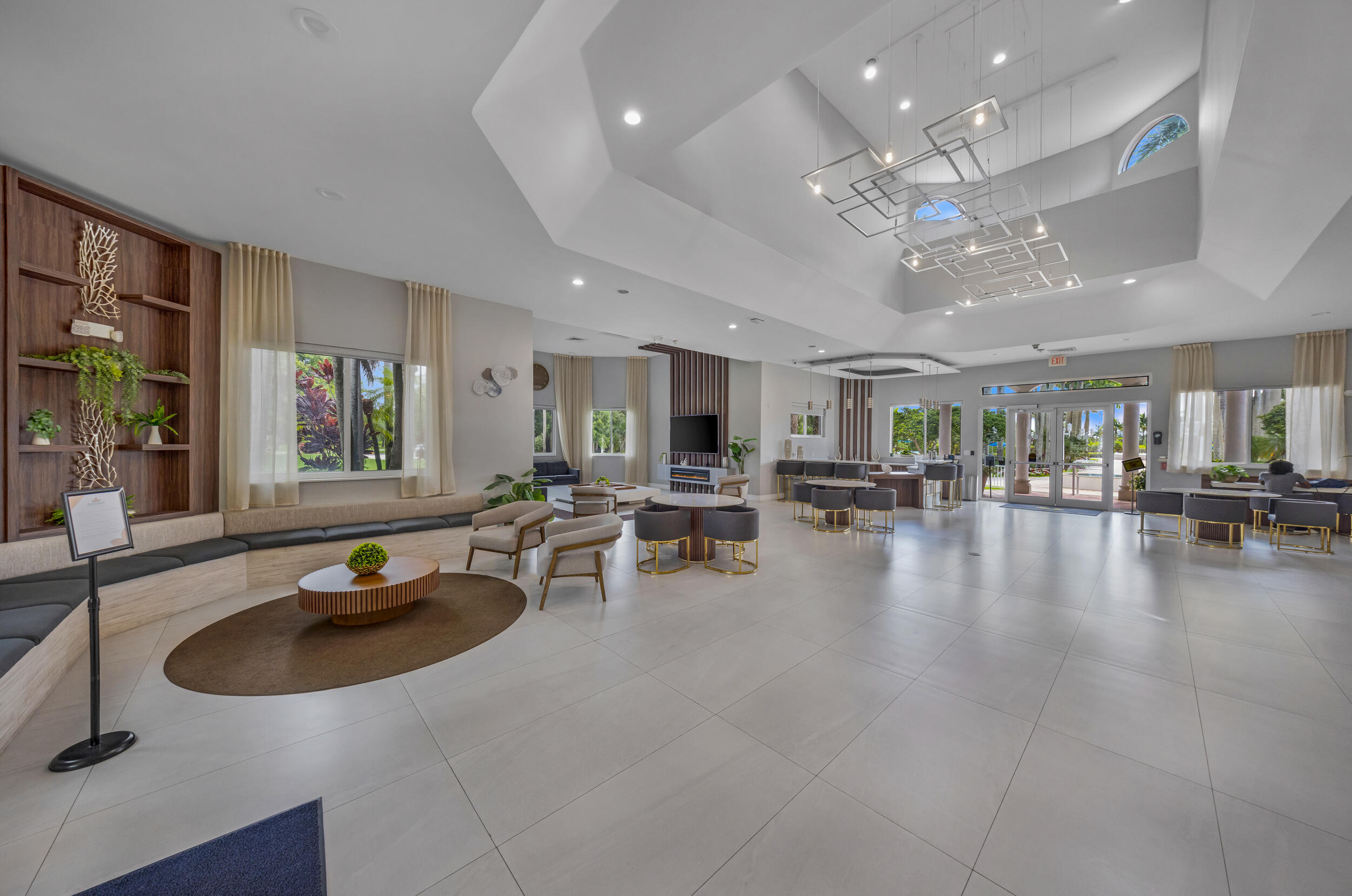 PEMBROKE ISLES 1 - Residential