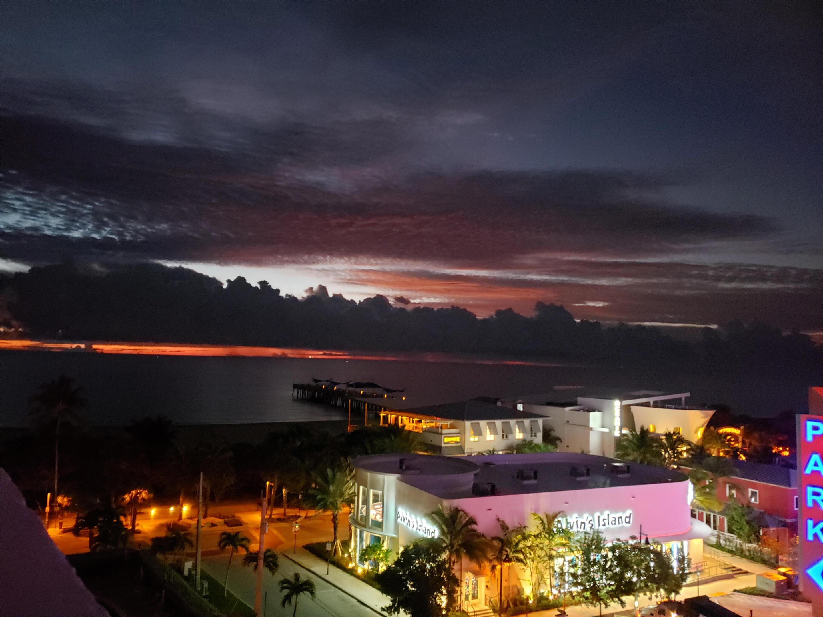 JAMAICA HOUSE CONDOMINIUM - Residential