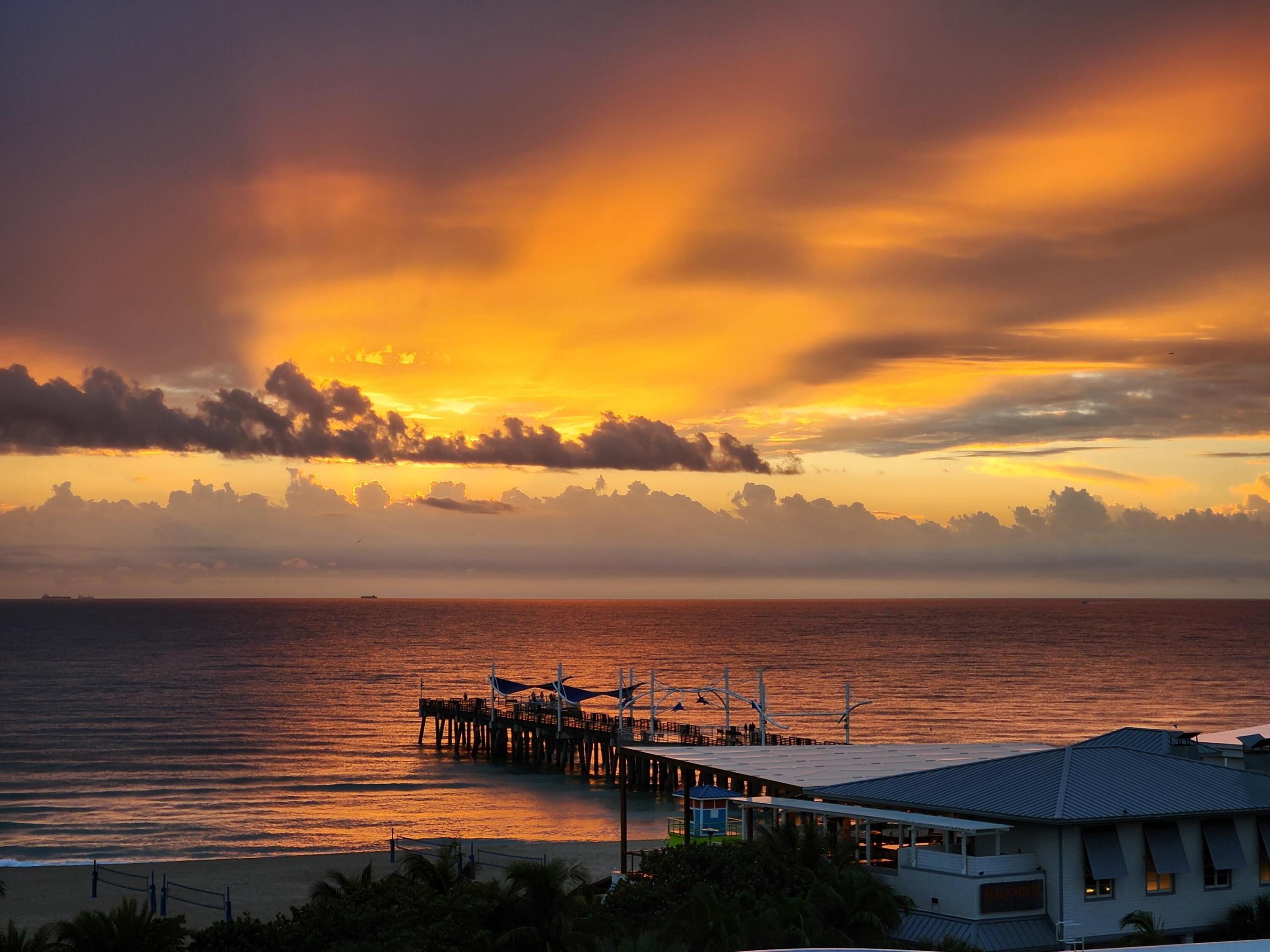 JAMAICA HOUSE CONDOMINIUM - Residential