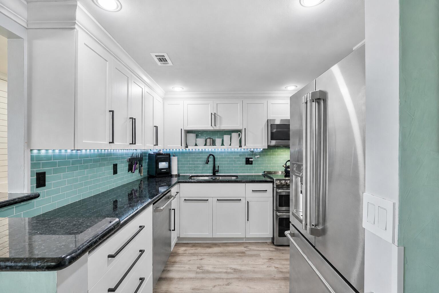 JAMAICA HOUSE CONDOMINIUM - Residential