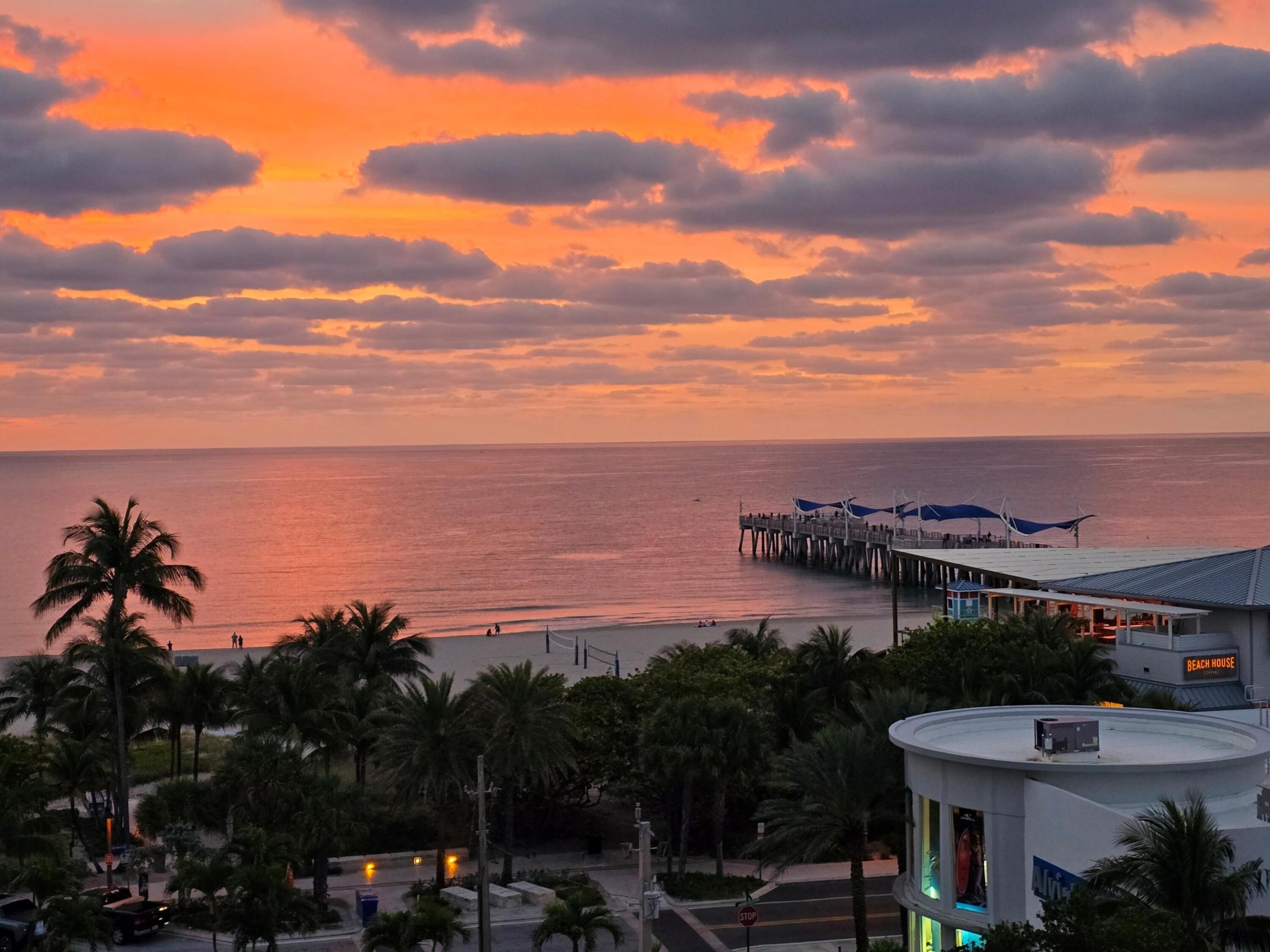JAMAICA HOUSE CONDOMINIUM - Residential