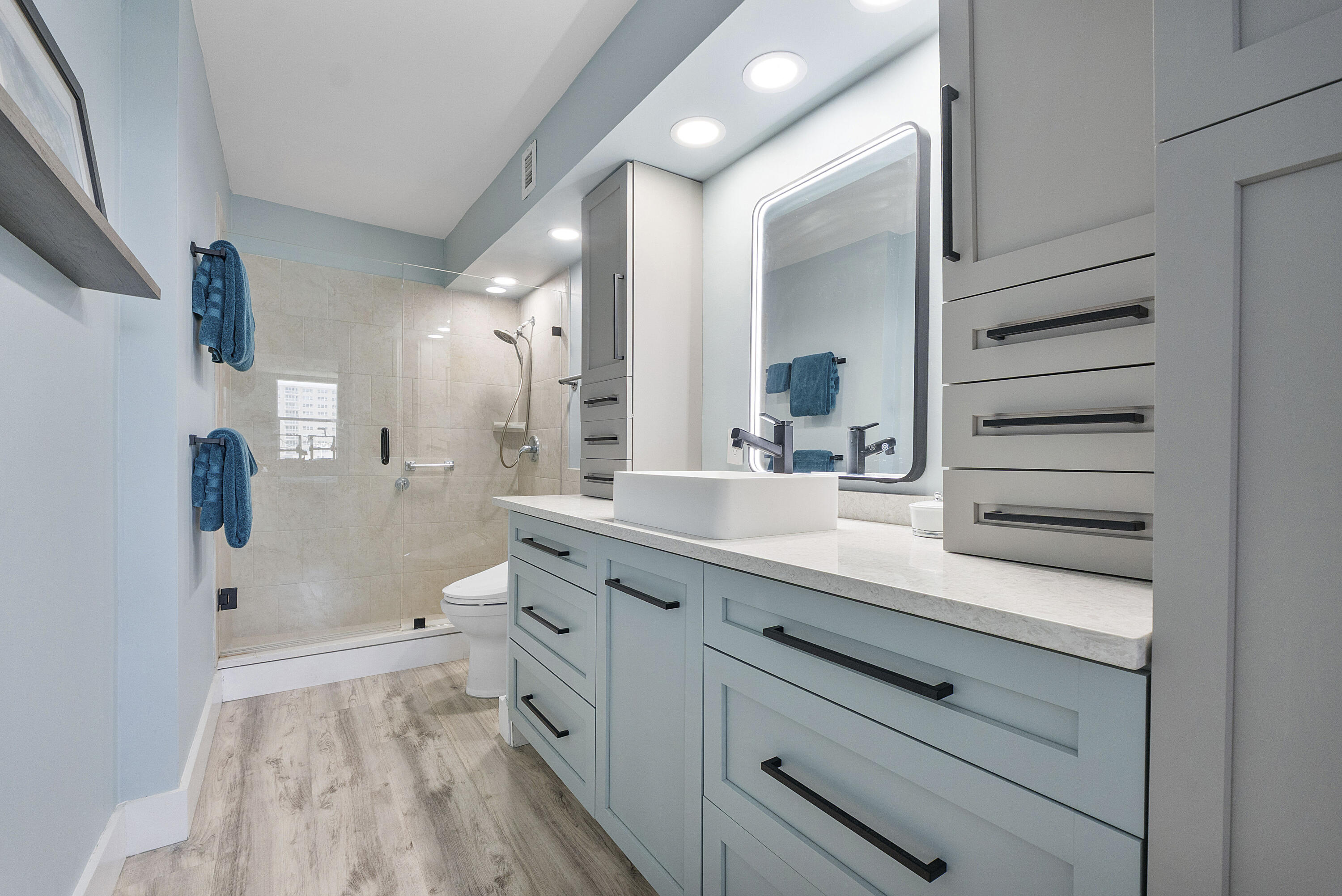 JAMAICA HOUSE CONDOMINIUM - Residential