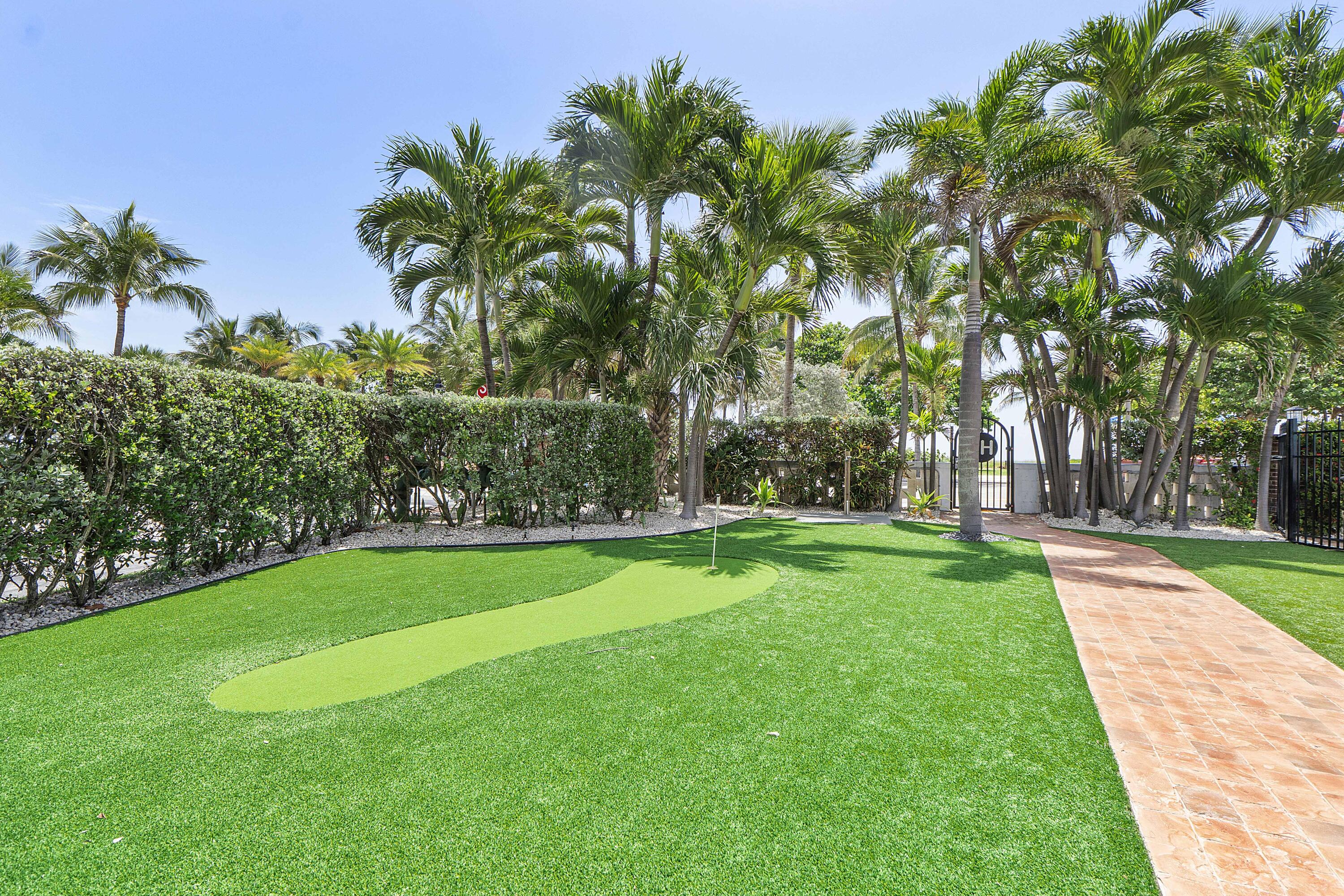 JAMAICA HOUSE CONDOMINIUM - Residential