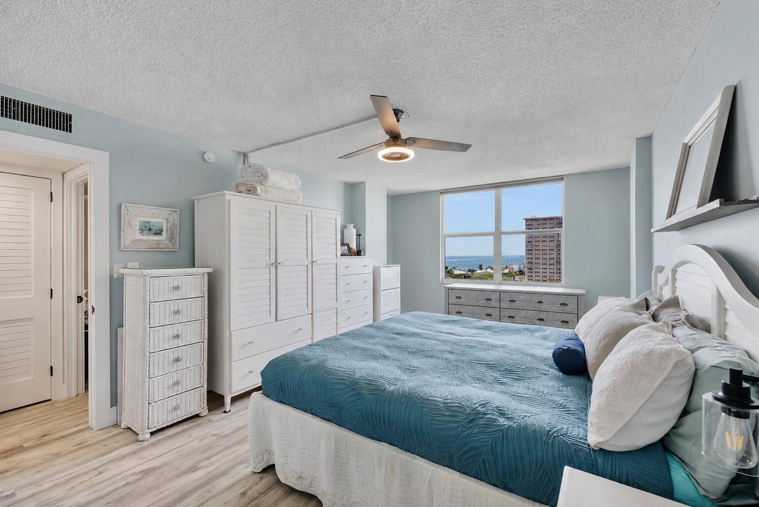 JAMAICA HOUSE CONDOMINIUM - Residential