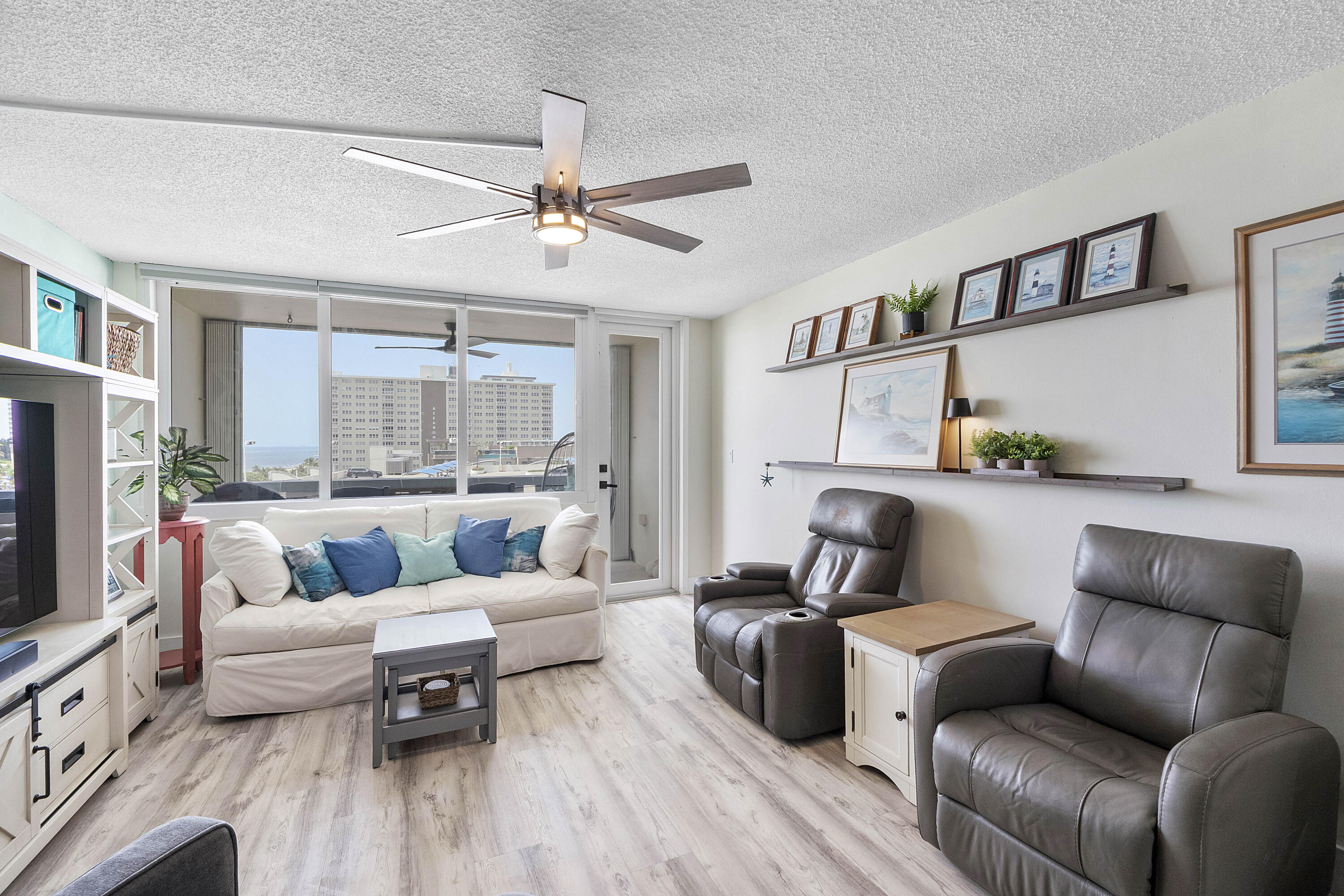 JAMAICA HOUSE CONDOMINIUM - Residential