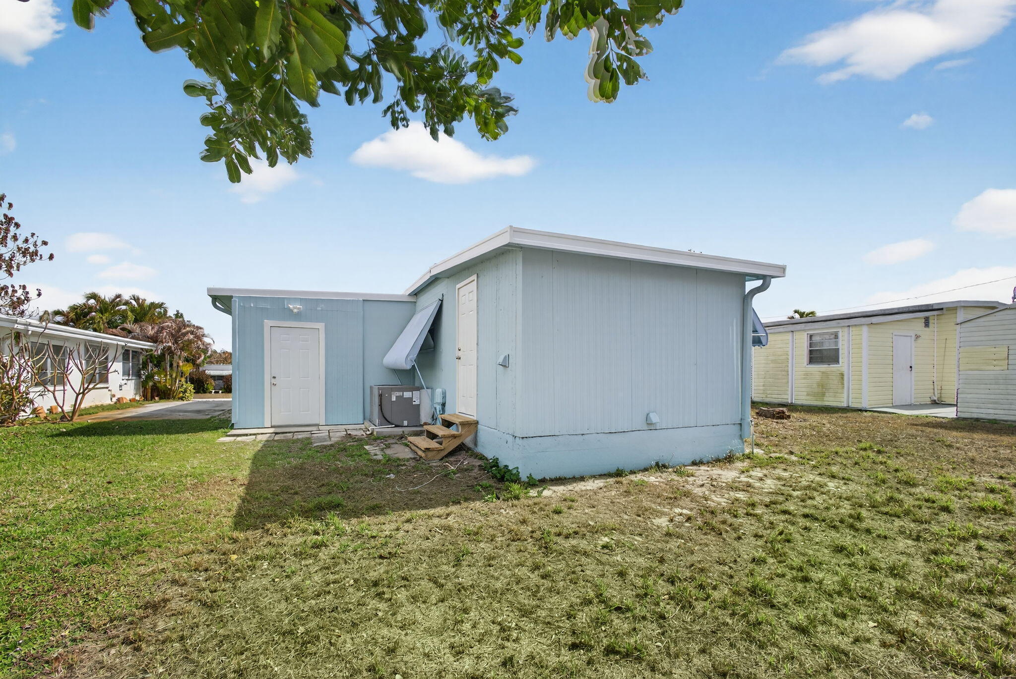 Ridgeway Mobile Home Plat 1-6 - Residential Lease