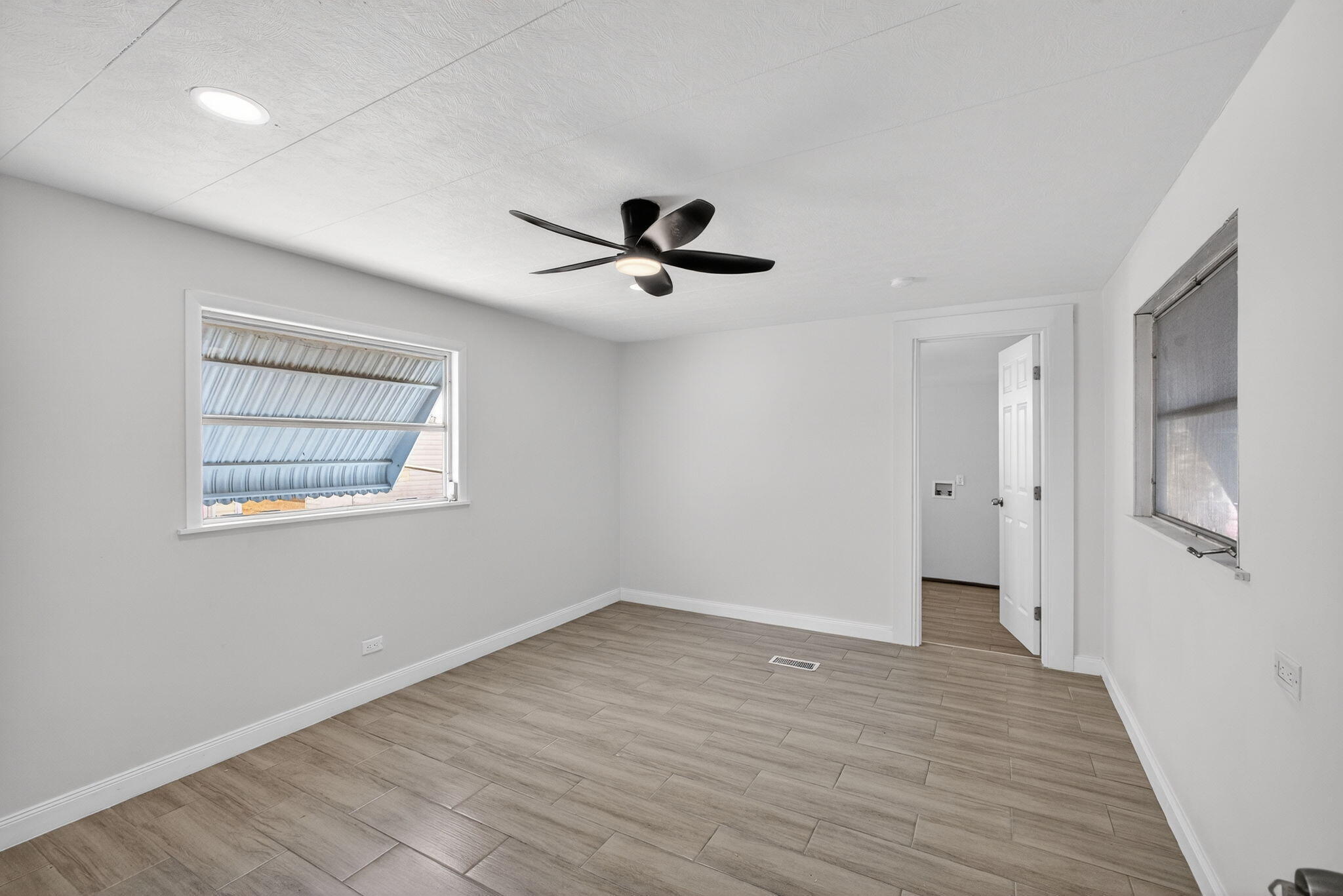 Ridgeway Mobile Home Plat 1-6 - Residential Lease