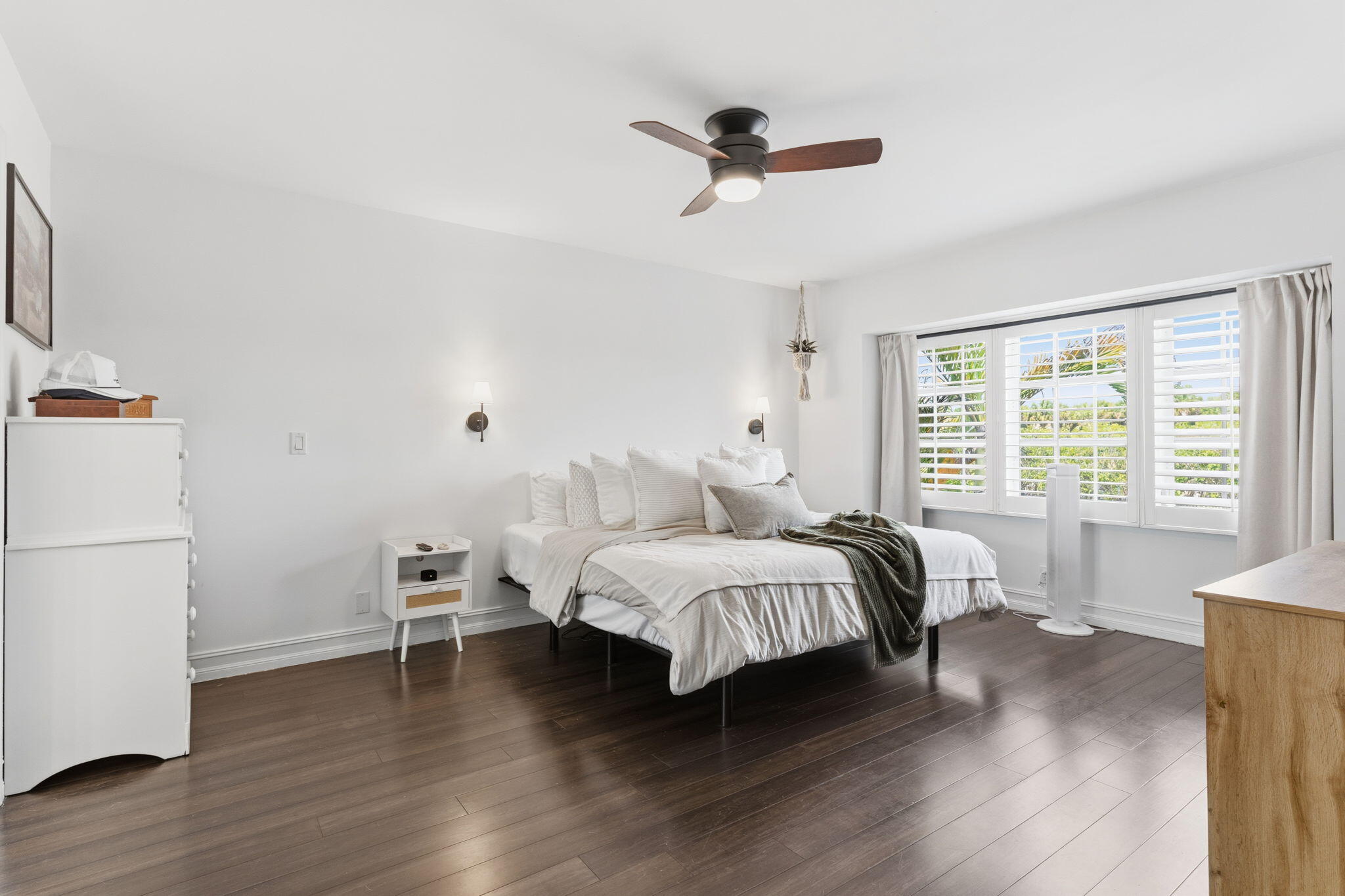 WINCHESTER COURT - Residential