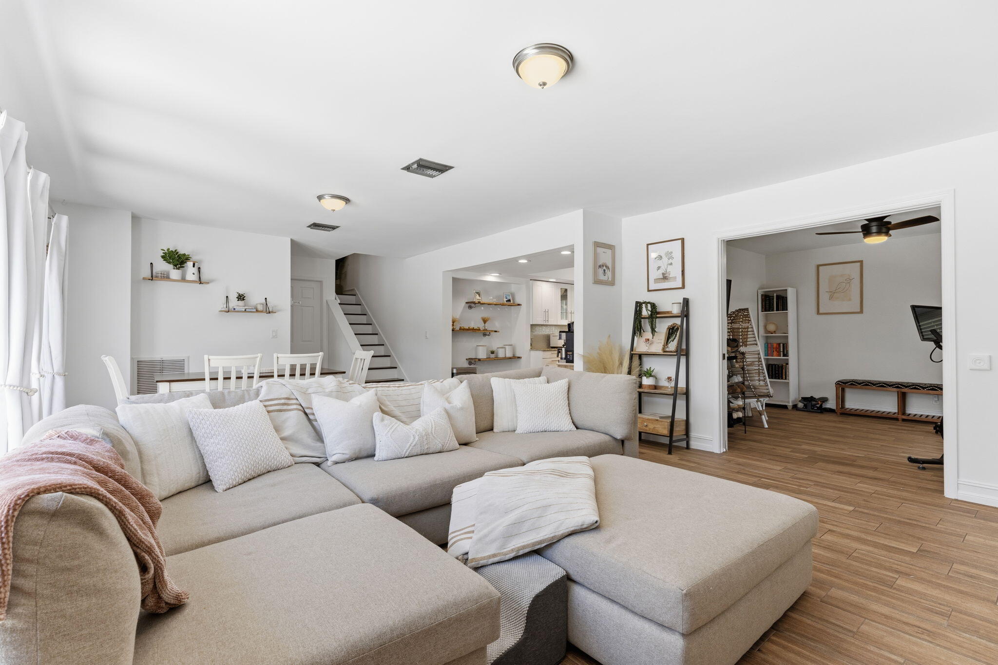 WINCHESTER COURT - Residential