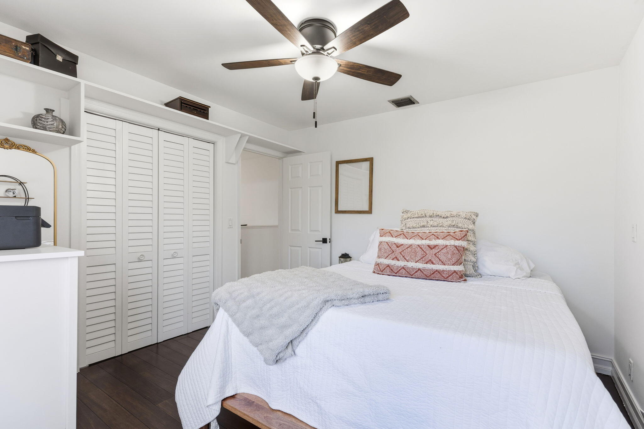 WINCHESTER COURT - Residential