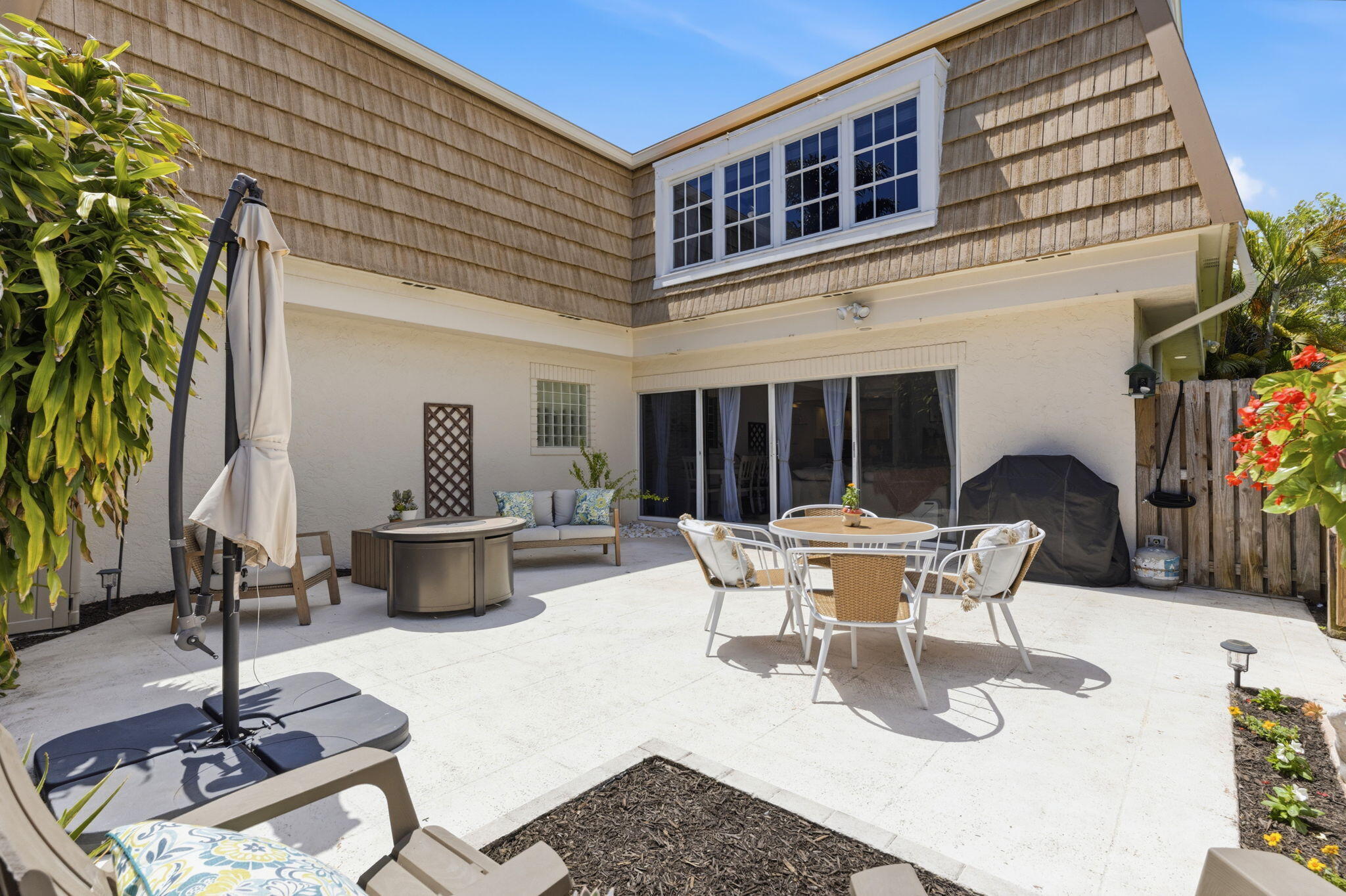 WINCHESTER COURT - Residential
