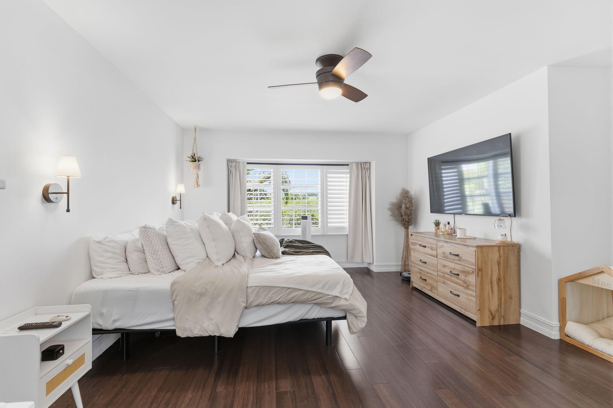 WINCHESTER COURT - Residential