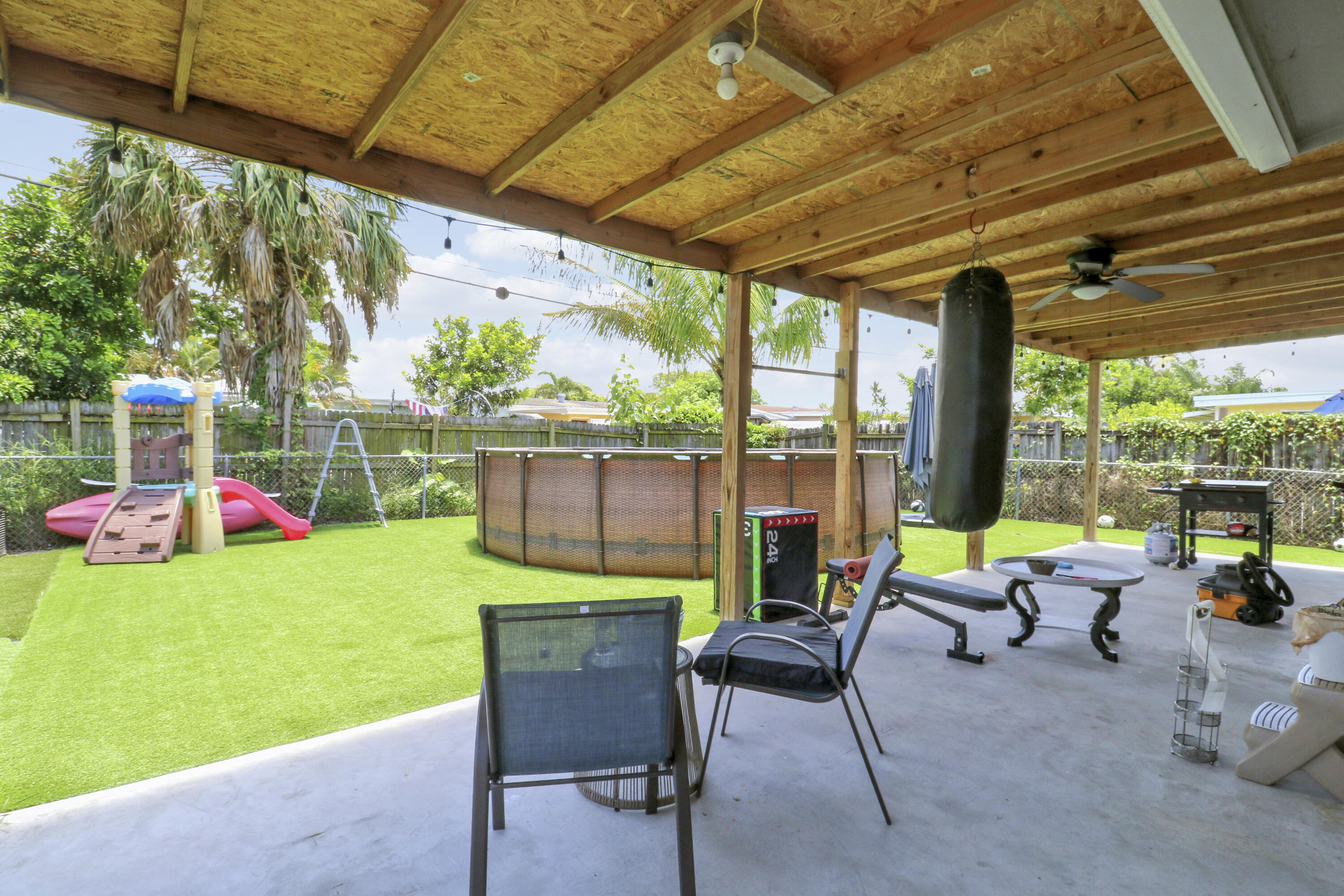 PALM BEACH CABANA COLONY 2 - Residential